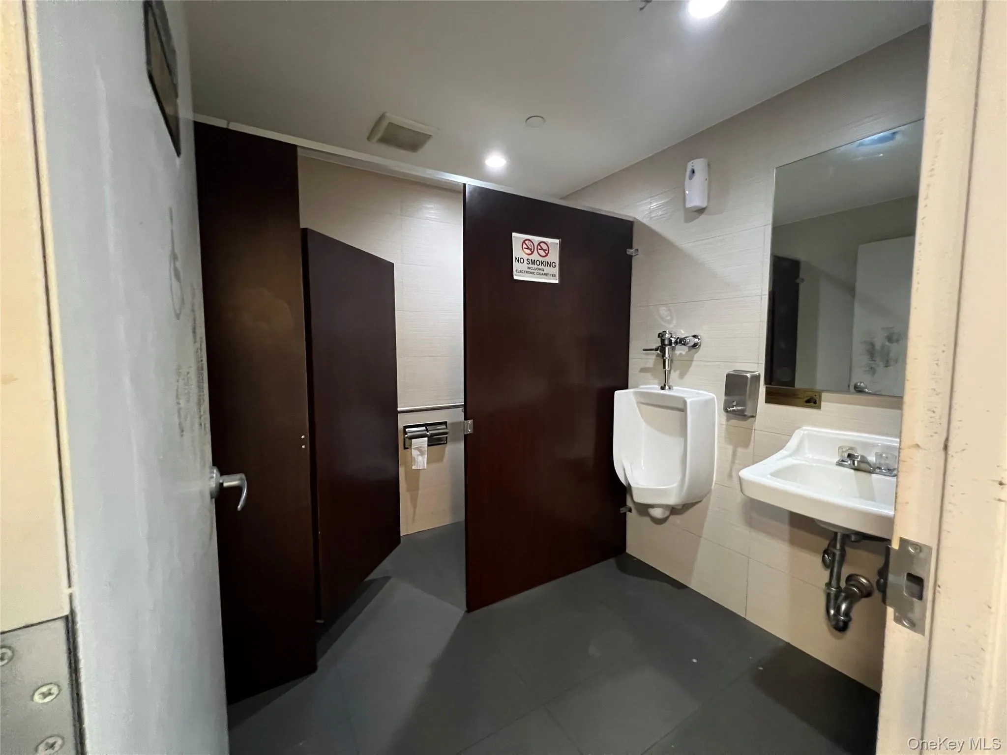 135-47 Northern Boulevard, New York, NY, ,Commercial Lease,For Rent,Northern,0,1022516 135-47 Northern Boulevard, New York, NY, ,Commercial Lease,For Rent,Northern,0,1022516