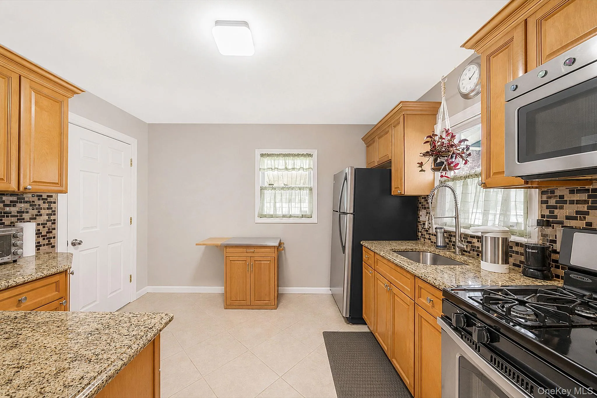 135 Clayton Street, Islip, NY, 2 Bedrooms Bedrooms, 7 Rooms Rooms,2 BathroomsBathrooms,Residential,For Rent,Clayton,0,1022521 135 Clayton Street, Islip, NY, 2 Bedrooms Bedrooms, 7 Rooms Rooms,2 BathroomsBathrooms,Residential,For Rent,Clayton,0,1022521