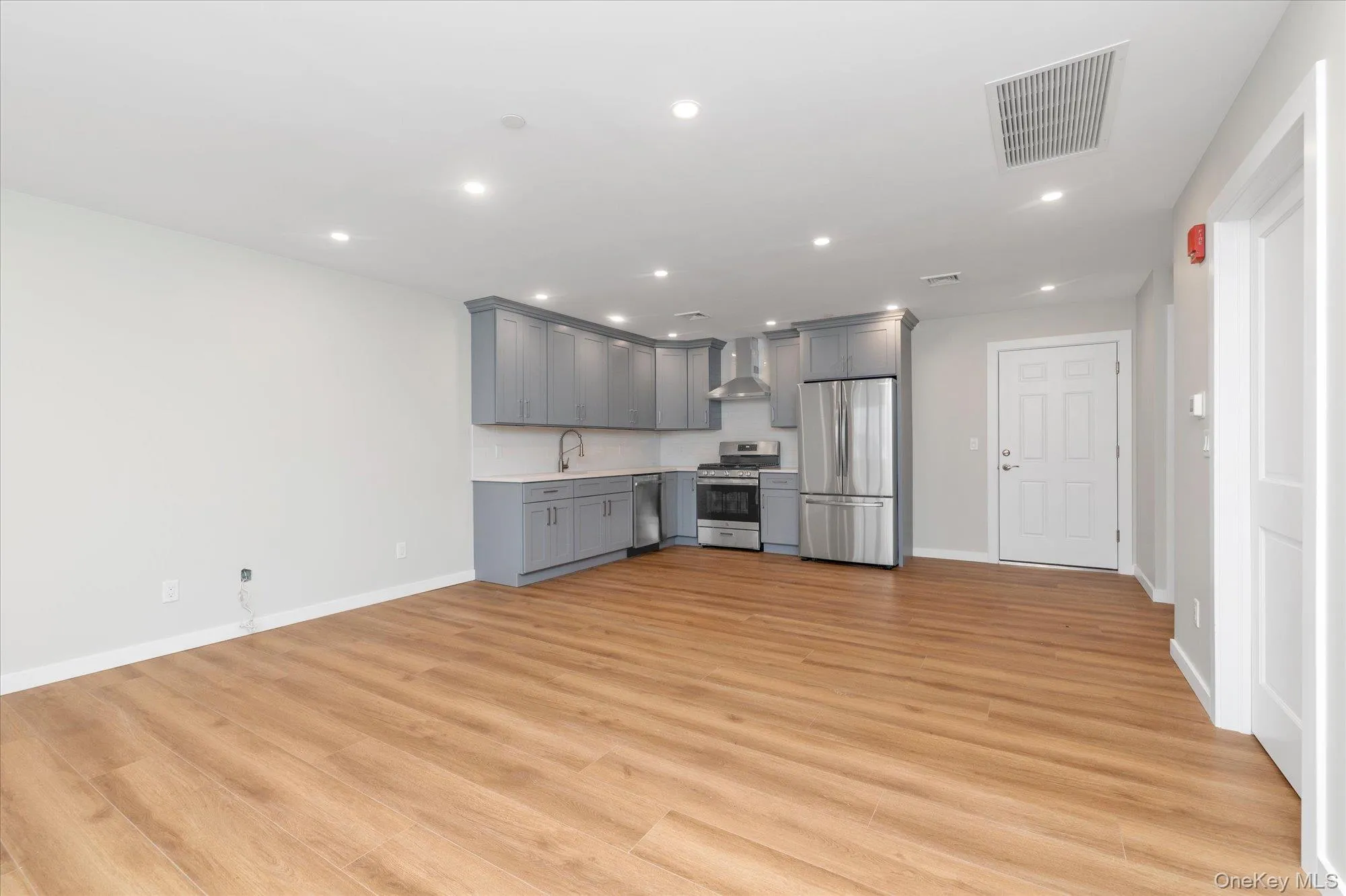 62 South Street, Oyster Bay, NY, 2 Bedrooms Bedrooms, 4 Rooms Rooms,1 BathroomBathrooms,Residential Lease,For Rent,South,0,1022524 62 South Street, Oyster Bay, NY, 2 Bedrooms Bedrooms, 4 Rooms Rooms,1 BathroomBathrooms,Residential Lease,For Rent,South,0,1022524
