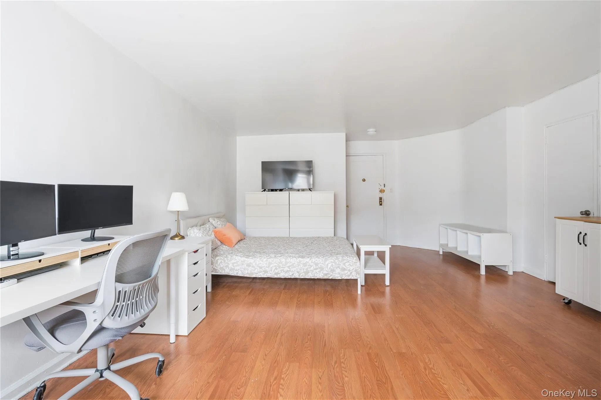 67-25 Clyde Street, New York, NY, 2 Rooms Rooms,1 BathroomBathrooms,Residential,For Rent,Clyde,0,1022529 67-25 Clyde Street, New York, NY, 2 Rooms Rooms,1 BathroomBathrooms,Residential,For Rent,Clyde,0,1022529