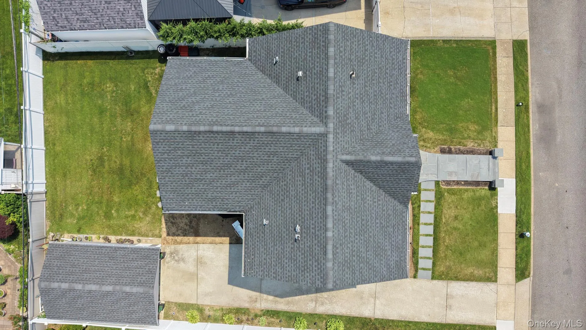 816 Gehrig Avenue, Hempstead, NY, 5 Bedrooms Bedrooms, 15 Rooms Rooms,4 BathroomsBathrooms,Residential,For Rent,Gehrig,0,1022532 816 Gehrig Avenue, Hempstead, NY, 5 Bedrooms Bedrooms, 15 Rooms Rooms,4 BathroomsBathrooms,Residential,For Rent,Gehrig,0,1022532
