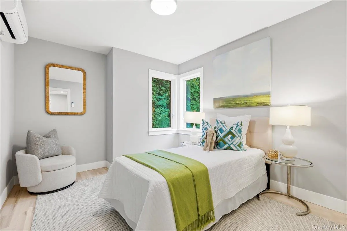 Generously sized second bedroom with vibrant natural light and flexible layouts. Generously sized second bedroom with vibrant natural light and flexible layouts.