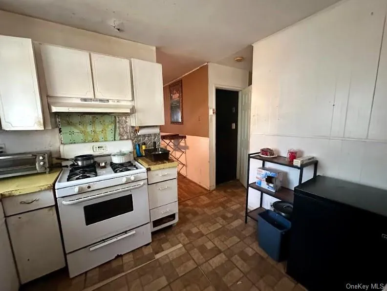 617 Freeman Avenue, Islip, NY, 3 Bedrooms Bedrooms, 6 Rooms Rooms,1 BathroomBathrooms,Residential,For Rent,Freeman,0,1022537 617 Freeman Avenue, Islip, NY, 3 Bedrooms Bedrooms, 6 Rooms Rooms,1 BathroomBathrooms,Residential,For Rent,Freeman,0,1022537