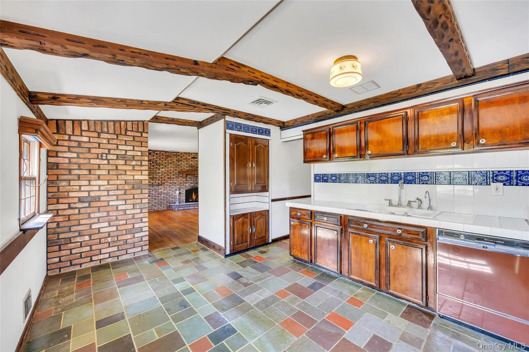 3 Victor Avenue, Brookhaven, NY, 3 Bedrooms Bedrooms, 6 Rooms Rooms,1 BathroomBathrooms,Residential,For Rent,Victor,0,1022538 3 Victor Avenue, Brookhaven, NY, 3 Bedrooms Bedrooms, 6 Rooms Rooms,1 BathroomBathrooms,Residential,For Rent,Victor,0,1022538