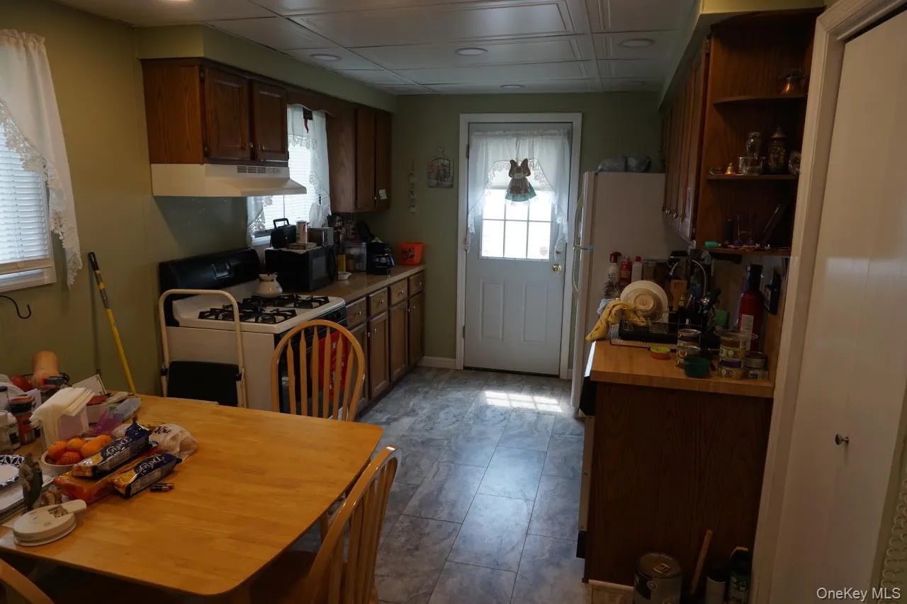 820 Indiana Avenue, Babylon, NY, 4 Bedrooms Bedrooms, 6 Rooms Rooms,2 BathroomsBathrooms,Residential,For Rent,Indiana,0,1022539 820 Indiana Avenue, Babylon, NY, 4 Bedrooms Bedrooms, 6 Rooms Rooms,2 BathroomsBathrooms,Residential,For Rent,Indiana,0,1022539