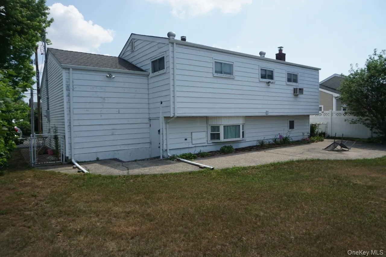820 Indiana Avenue, Babylon, NY, 4 Bedrooms Bedrooms, 6 Rooms Rooms,2 BathroomsBathrooms,Residential,For Rent,Indiana,0,1022539 820 Indiana Avenue, Babylon, NY, 4 Bedrooms Bedrooms, 6 Rooms Rooms,2 BathroomsBathrooms,Residential,For Rent,Indiana,0,1022539