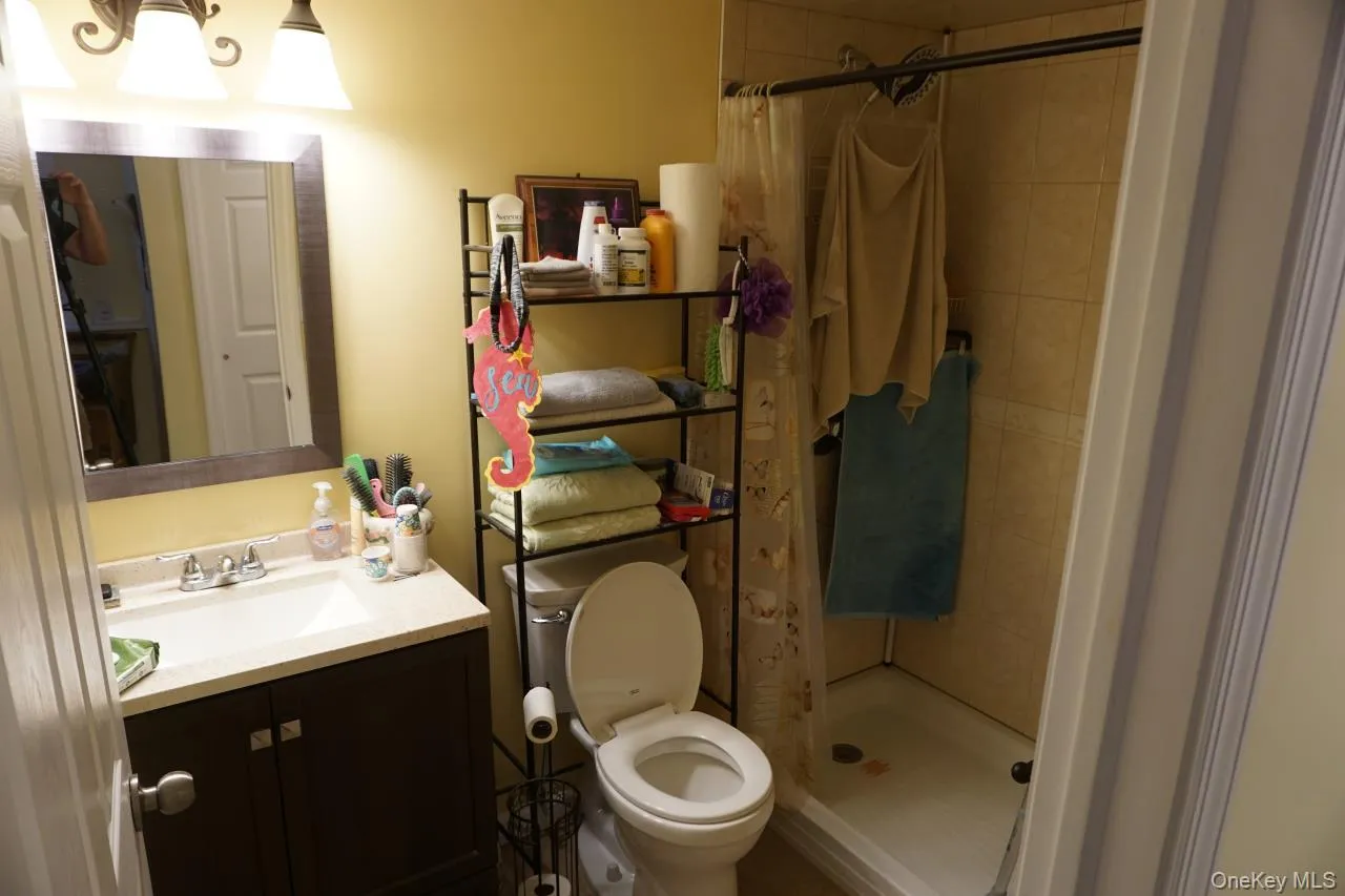 820 Indiana Avenue, Babylon, NY, 4 Bedrooms Bedrooms, 6 Rooms Rooms,2 BathroomsBathrooms,Residential,For Rent,Indiana,0,1022539 820 Indiana Avenue, Babylon, NY, 4 Bedrooms Bedrooms, 6 Rooms Rooms,2 BathroomsBathrooms,Residential,For Rent,Indiana,0,1022539