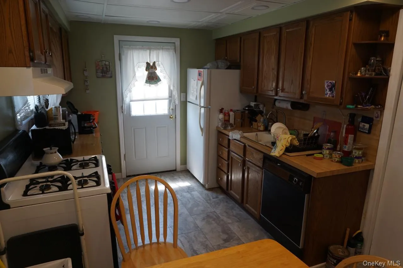 820 Indiana Avenue, Babylon, NY, 4 Bedrooms Bedrooms, 6 Rooms Rooms,2 BathroomsBathrooms,Residential,For Rent,Indiana,0,1022539 820 Indiana Avenue, Babylon, NY, 4 Bedrooms Bedrooms, 6 Rooms Rooms,2 BathroomsBathrooms,Residential,For Rent,Indiana,0,1022539