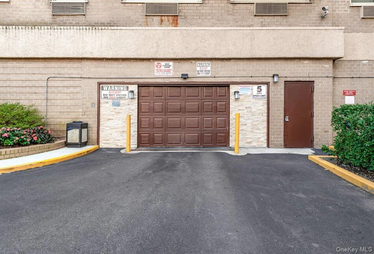 118-18 Union Turnpike, New York, NY, 1 Bedroom Bedrooms, 4 Rooms Rooms,1 BathroomBathrooms,Residential,For Rent,Union,0,1022543 118-18 Union Turnpike, New York, NY, 1 Bedroom Bedrooms, 4 Rooms Rooms,1 BathroomBathrooms,Residential,For Rent,Union,0,1022543