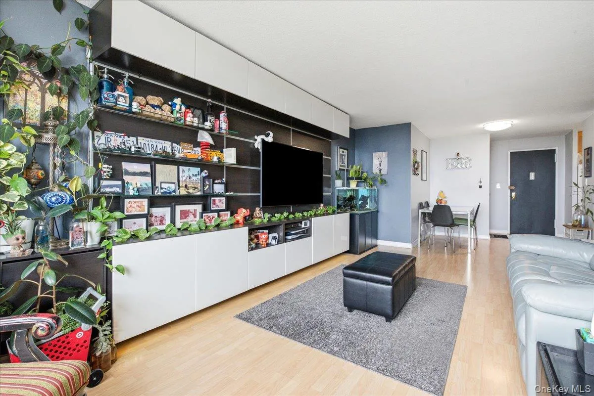 118-18 Union Turnpike, New York, NY, 1 Bedroom Bedrooms, 4 Rooms Rooms,1 BathroomBathrooms,Residential,For Rent,Union,0,1022543 118-18 Union Turnpike, New York, NY, 1 Bedroom Bedrooms, 4 Rooms Rooms,1 BathroomBathrooms,Residential,For Rent,Union,0,1022543