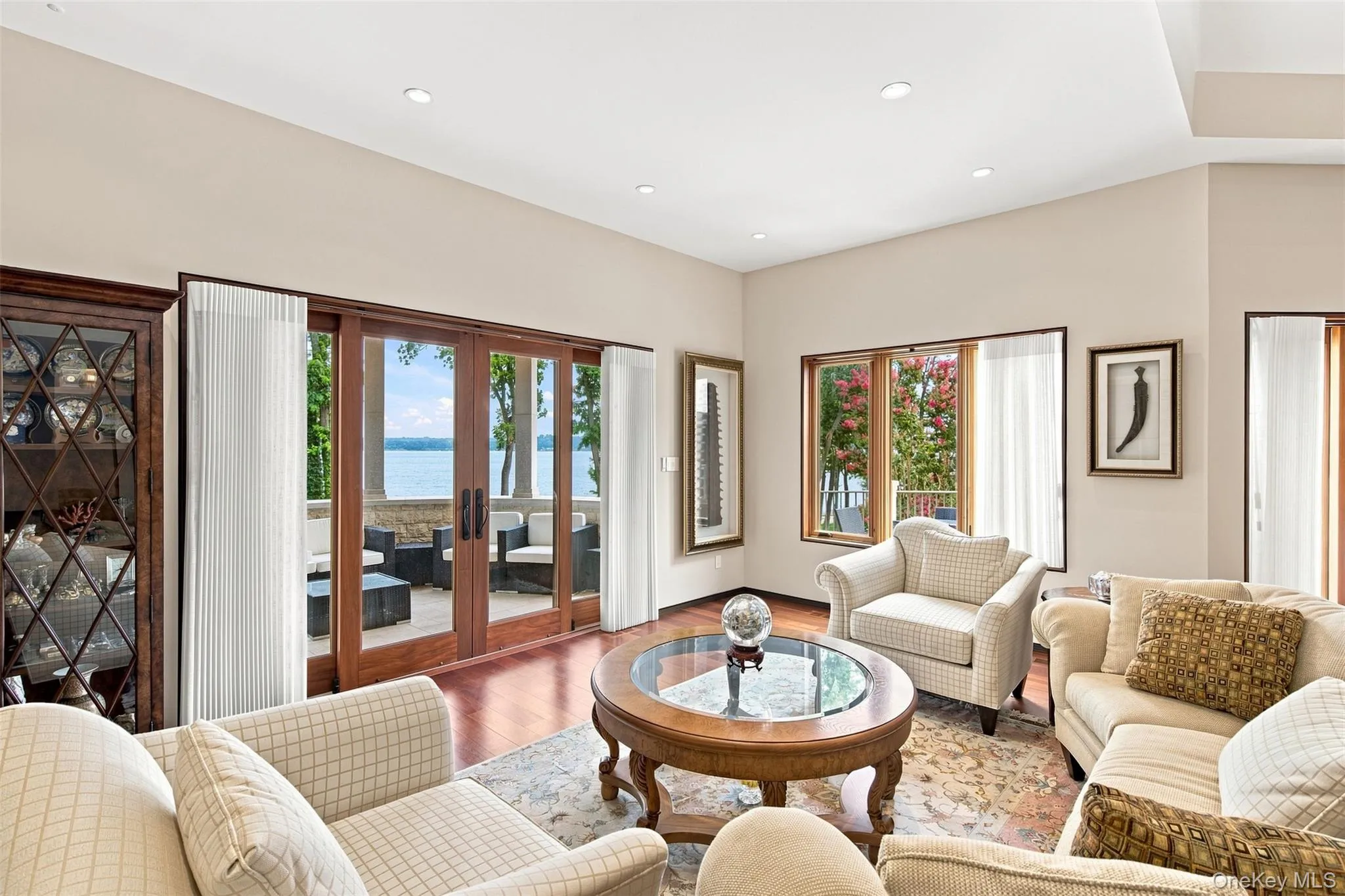 900 Shore Road, Oyster Bay, NY, 5 Bedrooms Bedrooms, 16 Rooms Rooms,4 BathroomsBathrooms,Residential,For Rent,Shore,0,1022544 900 Shore Road, Oyster Bay, NY, 5 Bedrooms Bedrooms, 16 Rooms Rooms,4 BathroomsBathrooms,Residential,For Rent,Shore,0,1022544