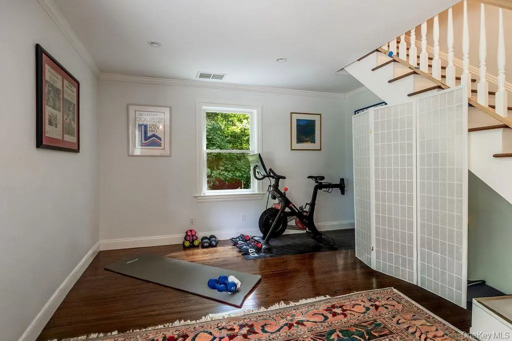 Office/Exercise Room Office/Exercise Room