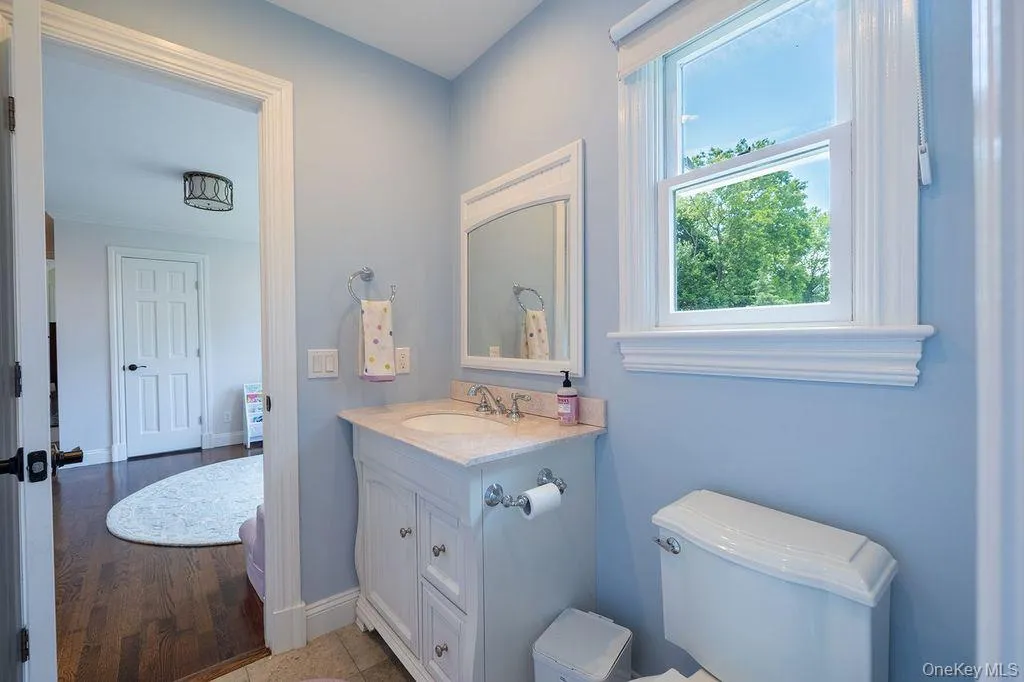 Full Bathroom Full Bathroom
