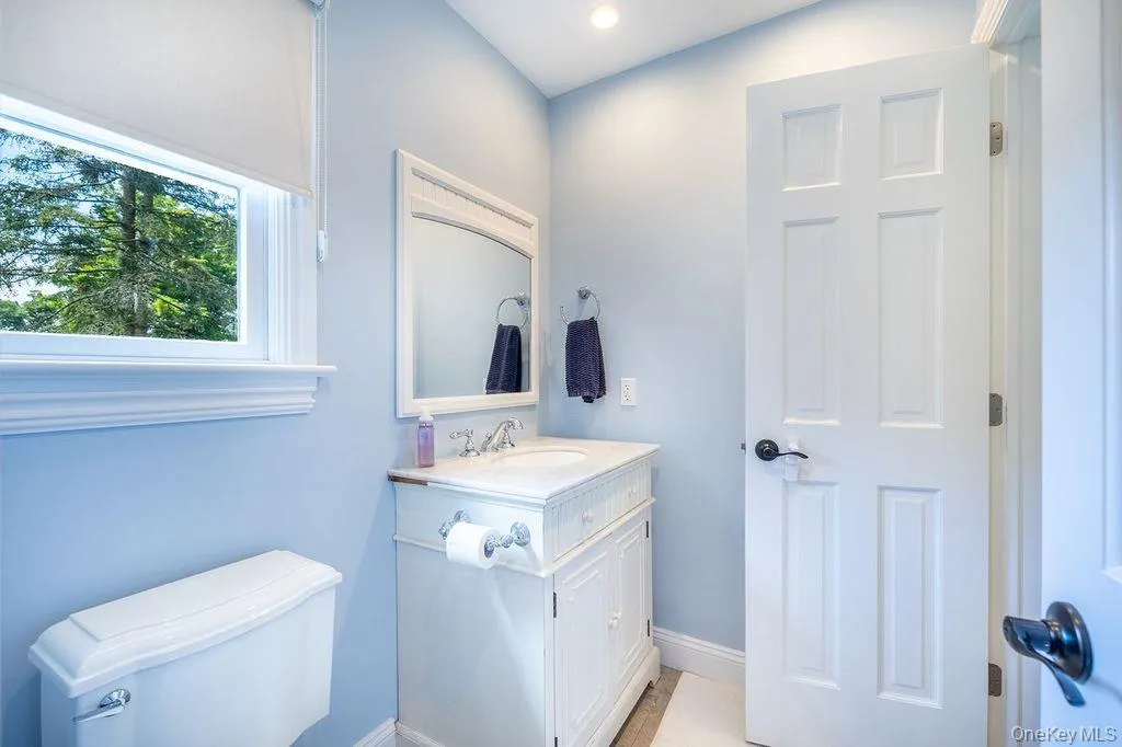 Full Bathroom Full Bathroom