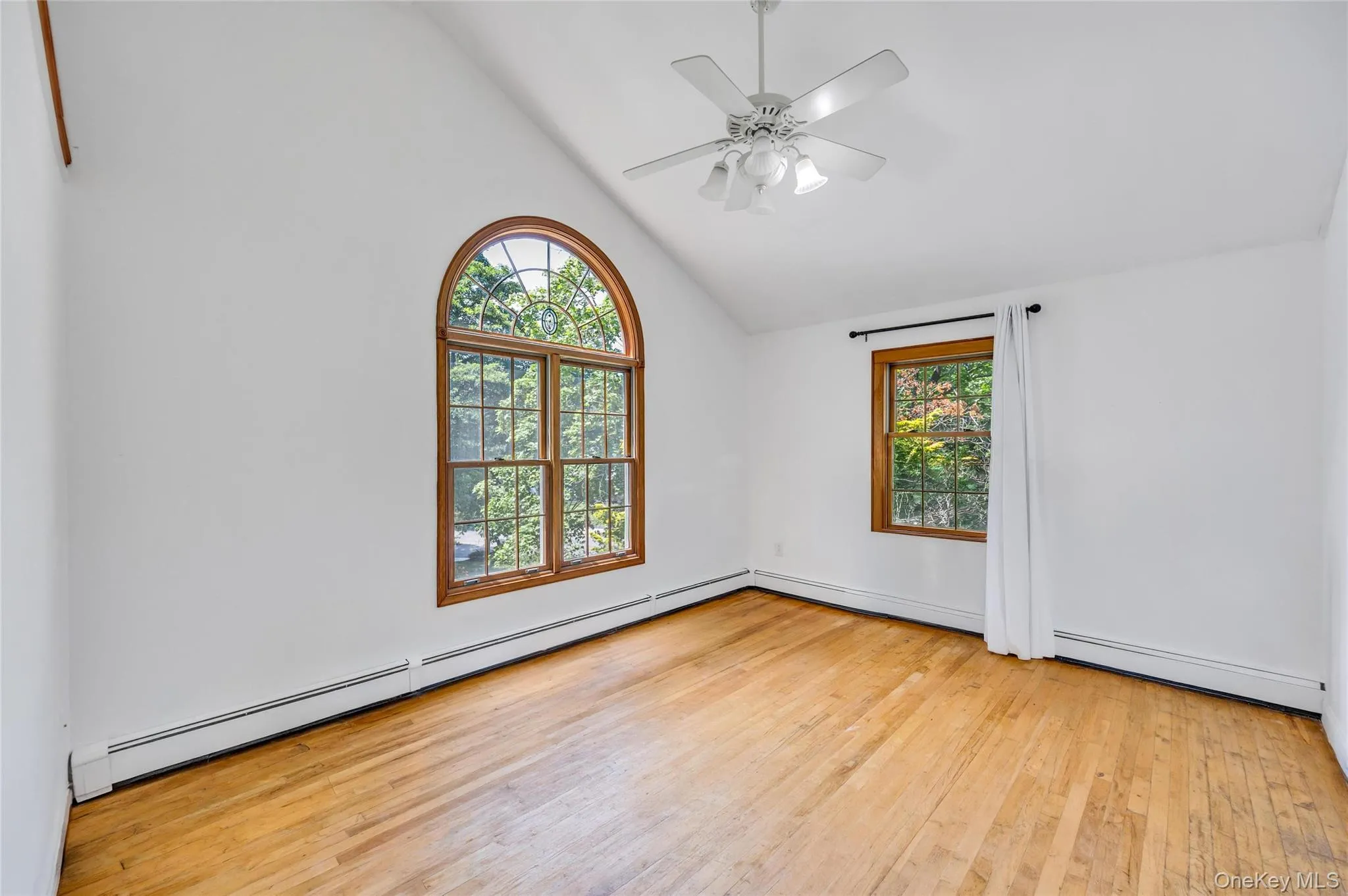 3 Spruce Circle, Brookhaven, NY, 5 Bedrooms Bedrooms, 10 Rooms Rooms,2 BathroomsBathrooms,Residential,For Rent,Spruce,0,1022549 3 Spruce Circle, Brookhaven, NY, 5 Bedrooms Bedrooms, 10 Rooms Rooms,2 BathroomsBathrooms,Residential,For Rent,Spruce,0,1022549