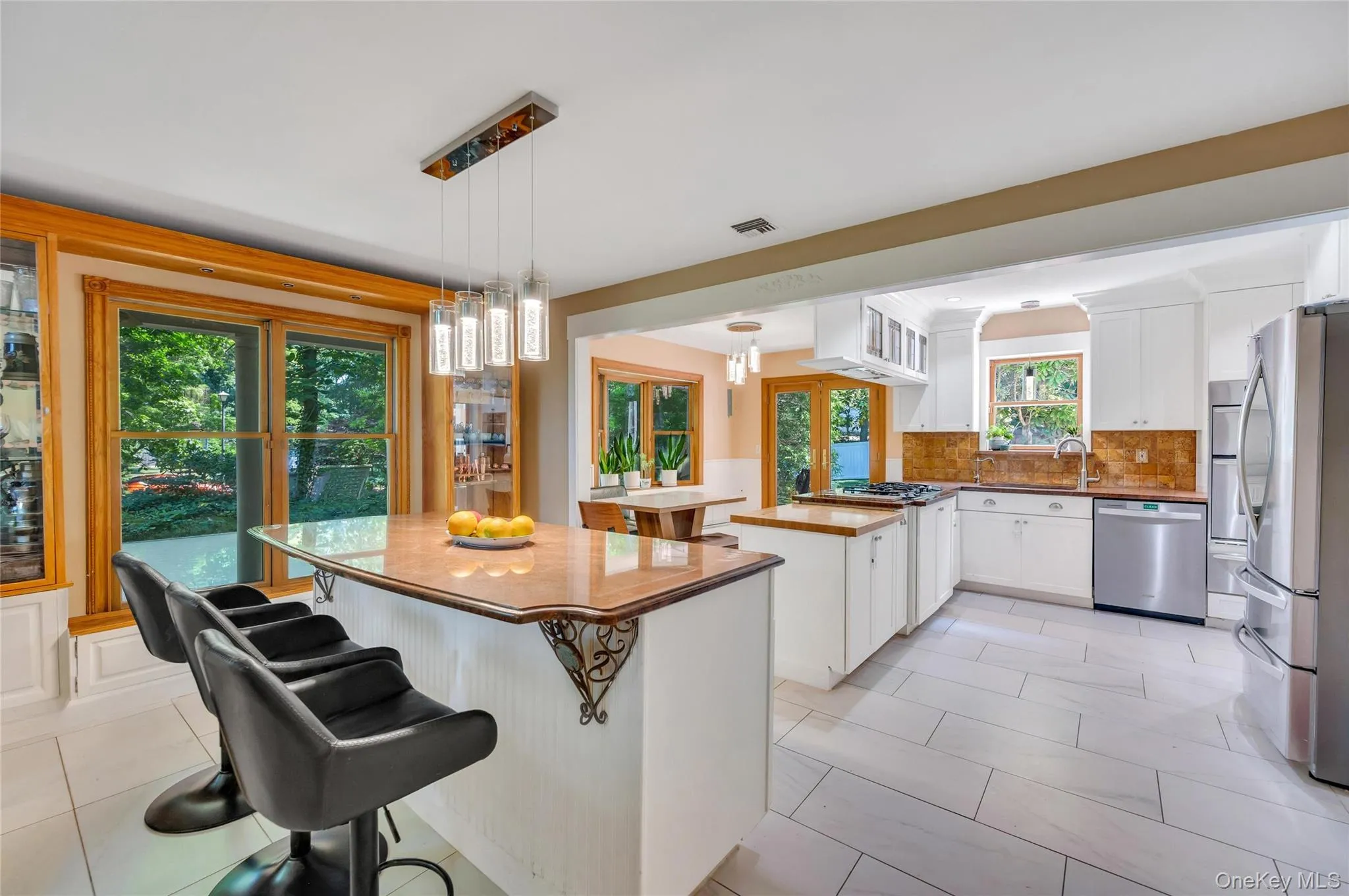 3 Spruce Circle, Brookhaven, NY, 5 Bedrooms Bedrooms, 10 Rooms Rooms,2 BathroomsBathrooms,Residential,For Rent,Spruce,0,1022549 3 Spruce Circle, Brookhaven, NY, 5 Bedrooms Bedrooms, 10 Rooms Rooms,2 BathroomsBathrooms,Residential,For Rent,Spruce,0,1022549