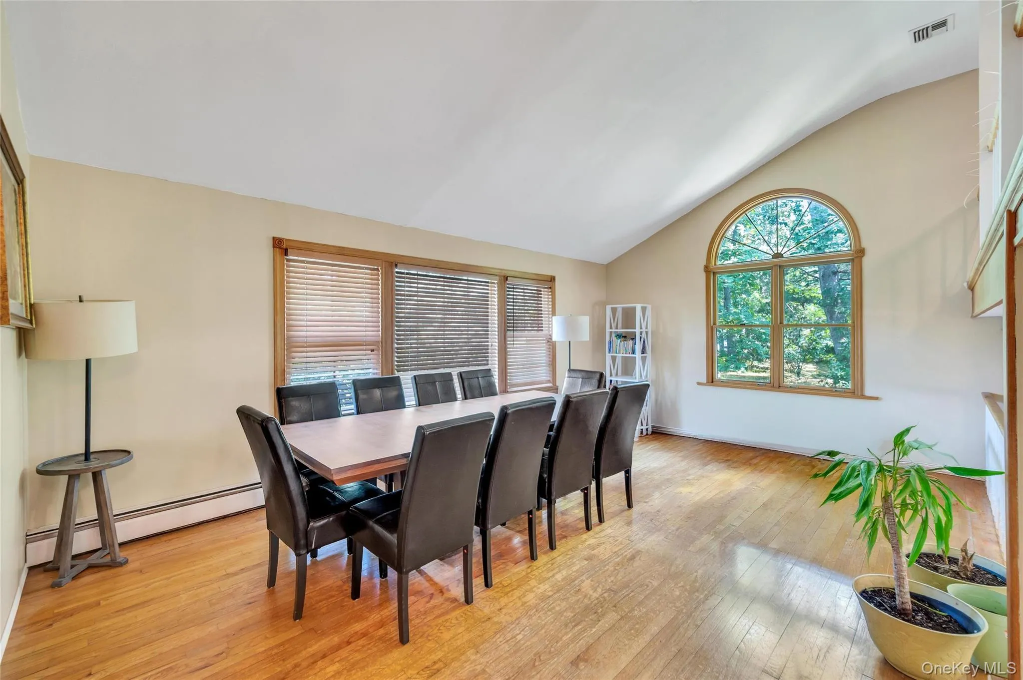 3 Spruce Circle, Brookhaven, NY, 5 Bedrooms Bedrooms, 10 Rooms Rooms,2 BathroomsBathrooms,Residential,For Rent,Spruce,0,1022549 3 Spruce Circle, Brookhaven, NY, 5 Bedrooms Bedrooms, 10 Rooms Rooms,2 BathroomsBathrooms,Residential,For Rent,Spruce,0,1022549