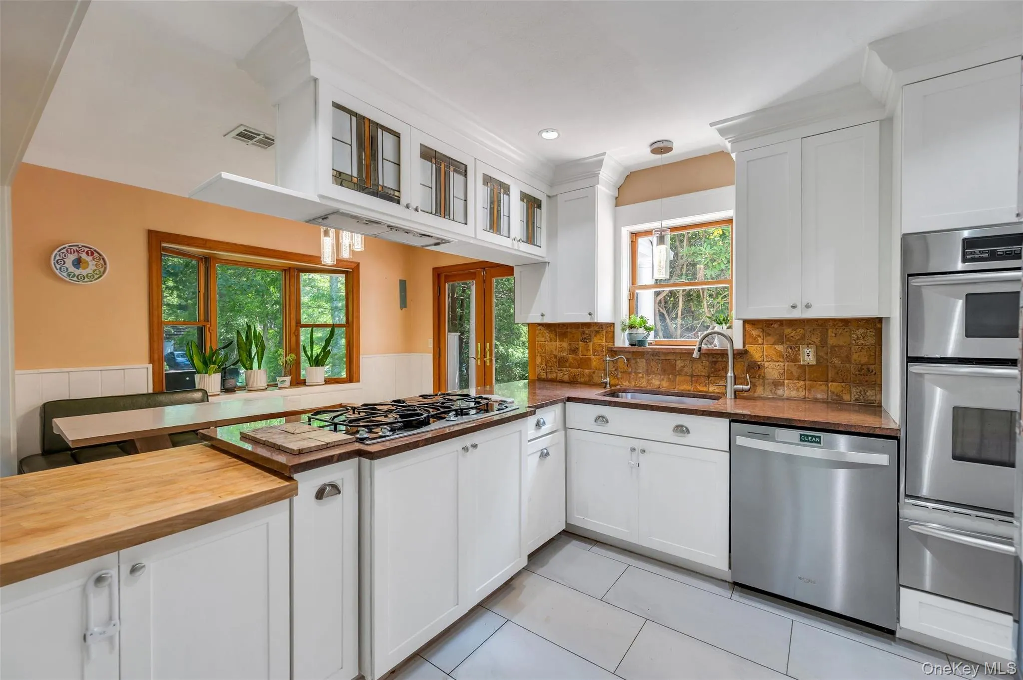 3 Spruce Circle, Brookhaven, NY, 5 Bedrooms Bedrooms, 10 Rooms Rooms,2 BathroomsBathrooms,Residential,For Rent,Spruce,0,1022549 3 Spruce Circle, Brookhaven, NY, 5 Bedrooms Bedrooms, 10 Rooms Rooms,2 BathroomsBathrooms,Residential,For Rent,Spruce,0,1022549