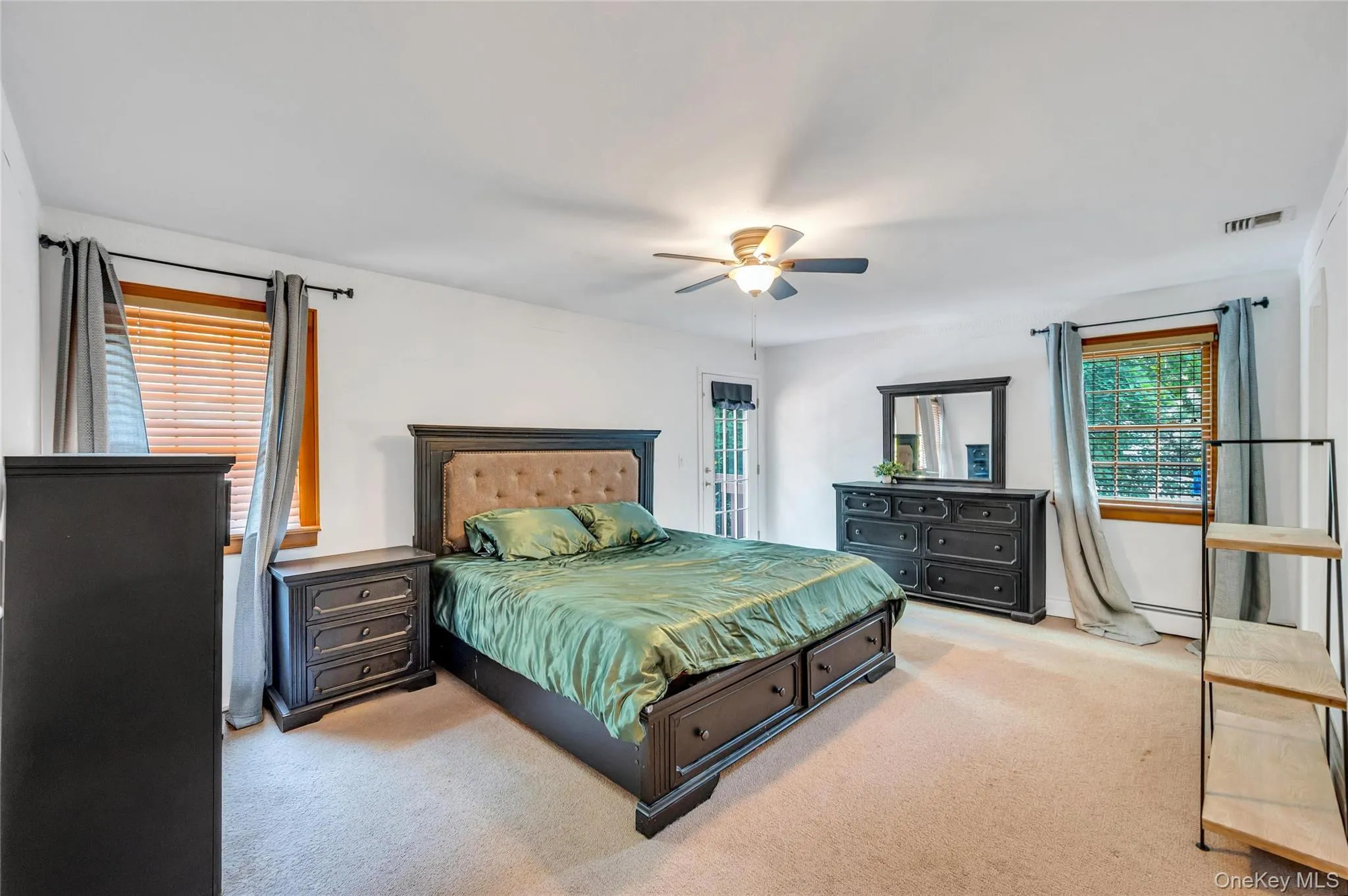 3 Spruce Circle, Brookhaven, NY, 5 Bedrooms Bedrooms, 10 Rooms Rooms,2 BathroomsBathrooms,Residential,For Rent,Spruce,0,1022549 3 Spruce Circle, Brookhaven, NY, 5 Bedrooms Bedrooms, 10 Rooms Rooms,2 BathroomsBathrooms,Residential,For Rent,Spruce,0,1022549