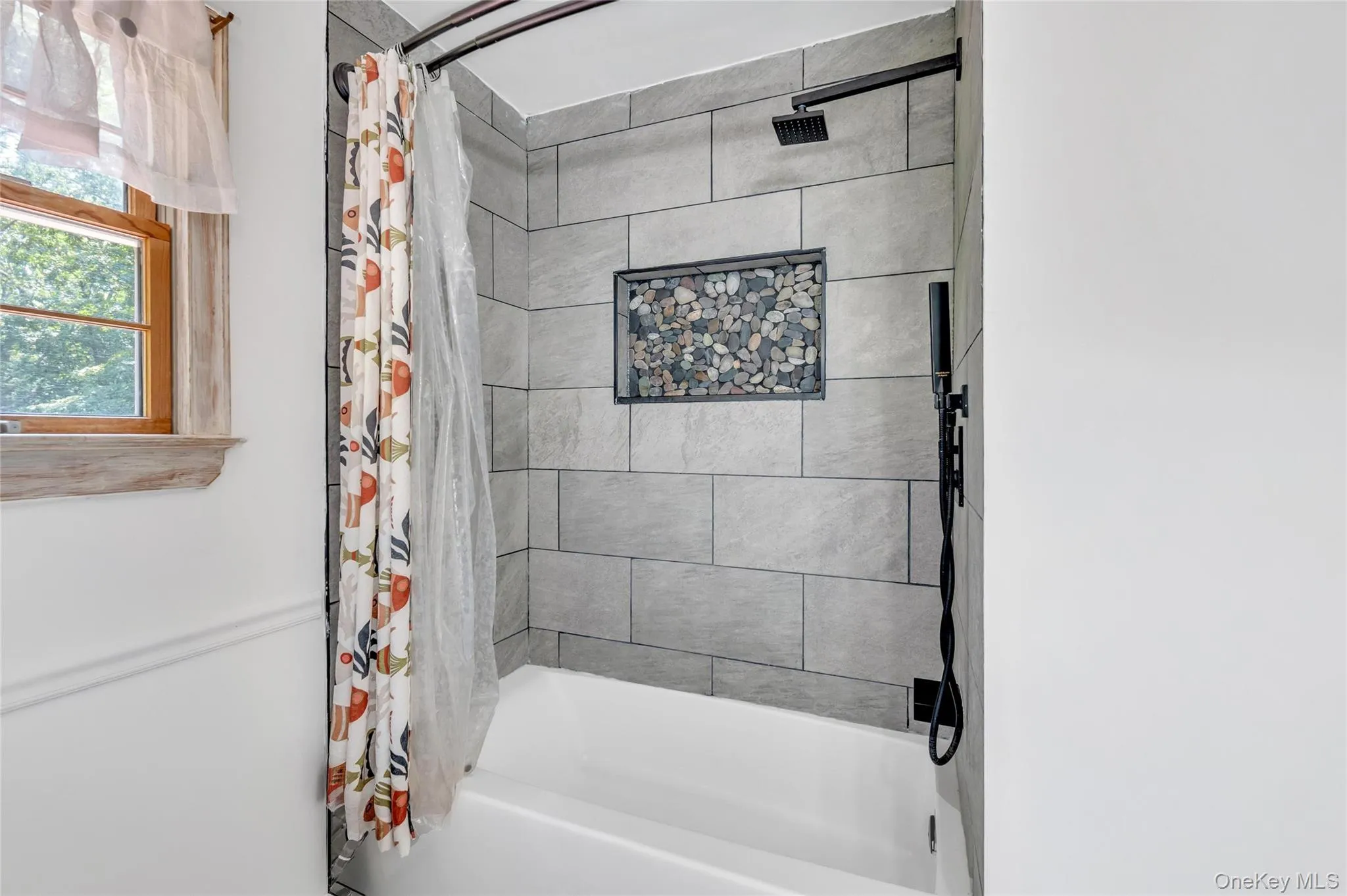 3 Spruce Circle, Brookhaven, NY, 5 Bedrooms Bedrooms, 10 Rooms Rooms,2 BathroomsBathrooms,Residential,For Rent,Spruce,0,1022549 3 Spruce Circle, Brookhaven, NY, 5 Bedrooms Bedrooms, 10 Rooms Rooms,2 BathroomsBathrooms,Residential,For Rent,Spruce,0,1022549