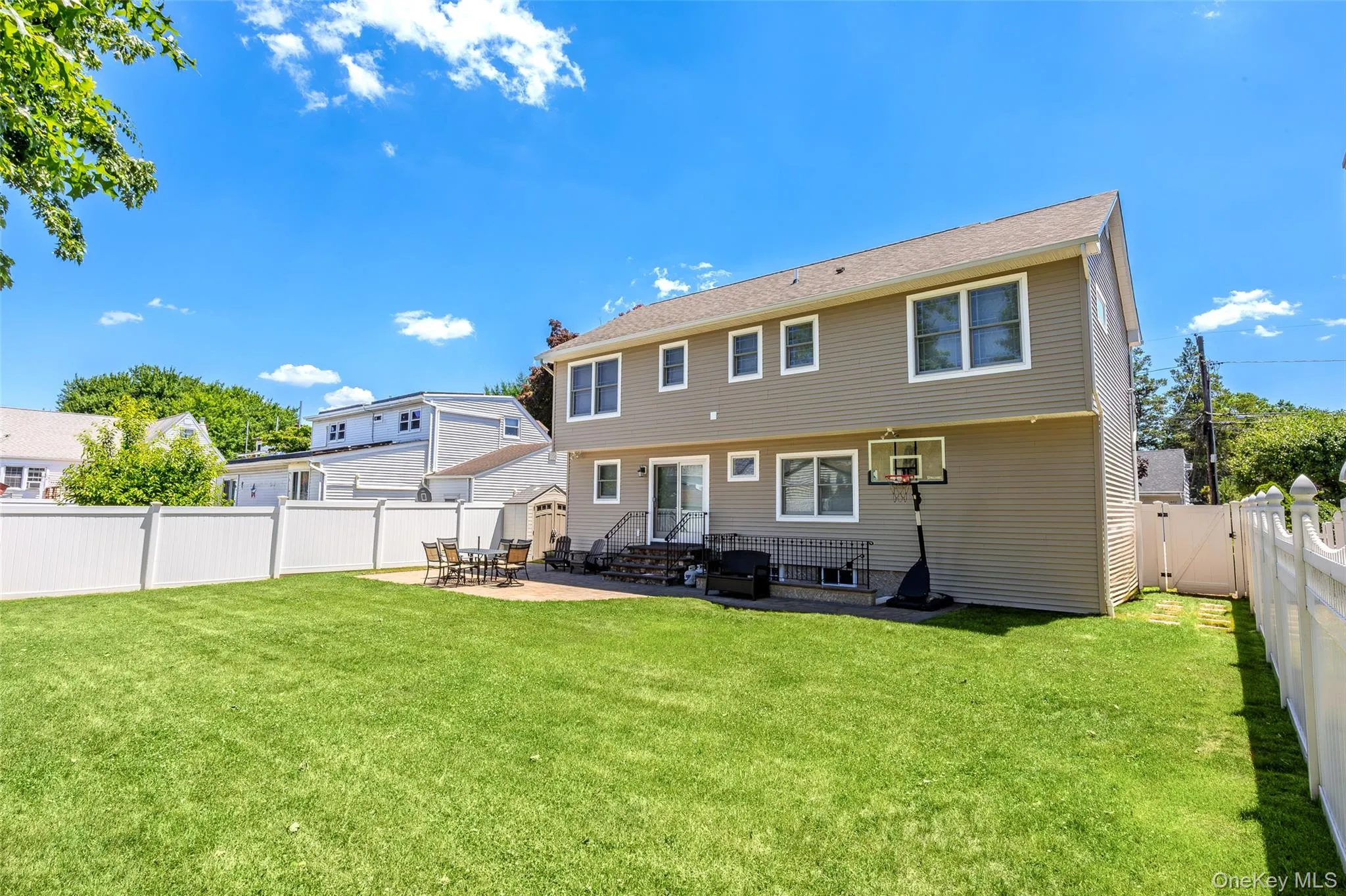 1801 Gerald Avenue, Hempstead, NY, 4 Bedrooms Bedrooms, 9 Rooms Rooms,3 BathroomsBathrooms,Residential,For Rent,Gerald,0,1022551 1801 Gerald Avenue, Hempstead, NY, 4 Bedrooms Bedrooms, 9 Rooms Rooms,3 BathroomsBathrooms,Residential,For Rent,Gerald,0,1022551