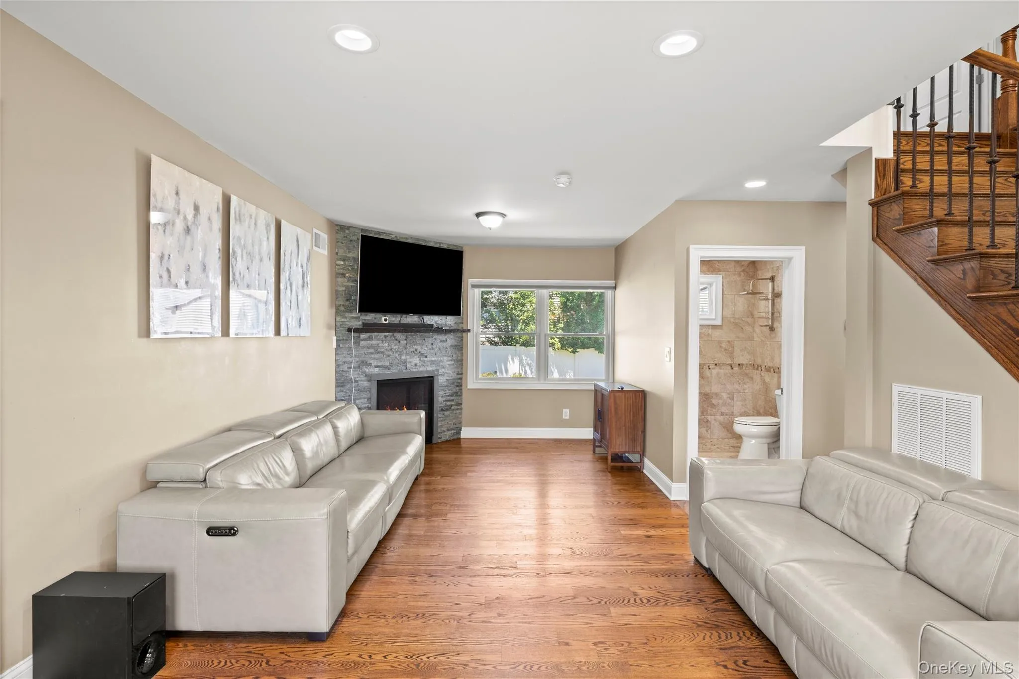 1801 Gerald Avenue, Hempstead, NY, 4 Bedrooms Bedrooms, 9 Rooms Rooms,3 BathroomsBathrooms,Residential,For Rent,Gerald,0,1022551 1801 Gerald Avenue, Hempstead, NY, 4 Bedrooms Bedrooms, 9 Rooms Rooms,3 BathroomsBathrooms,Residential,For Rent,Gerald,0,1022551