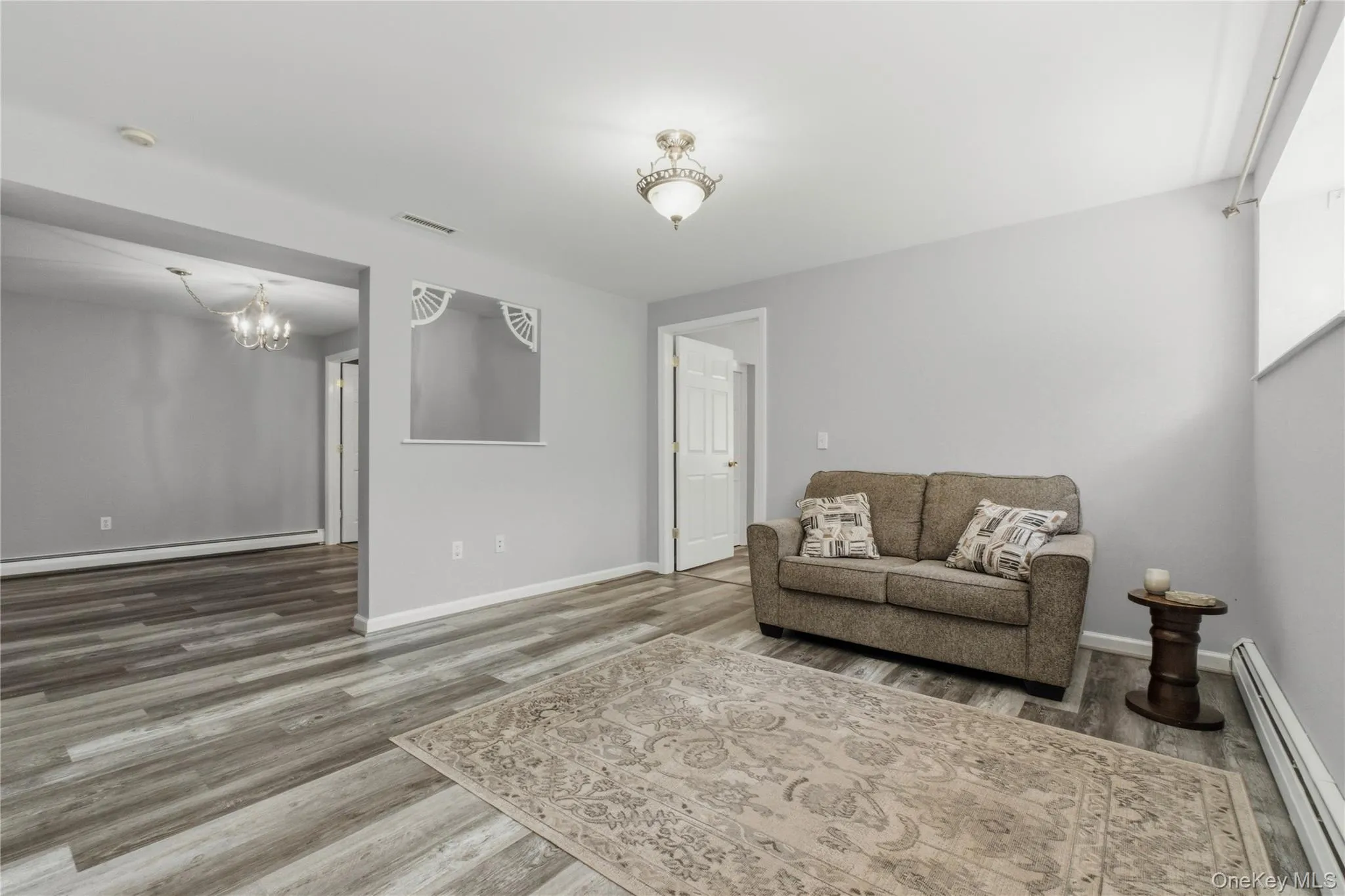Lower-Level Accessory Unit Living room Lower-Level Accessory Unit Living room