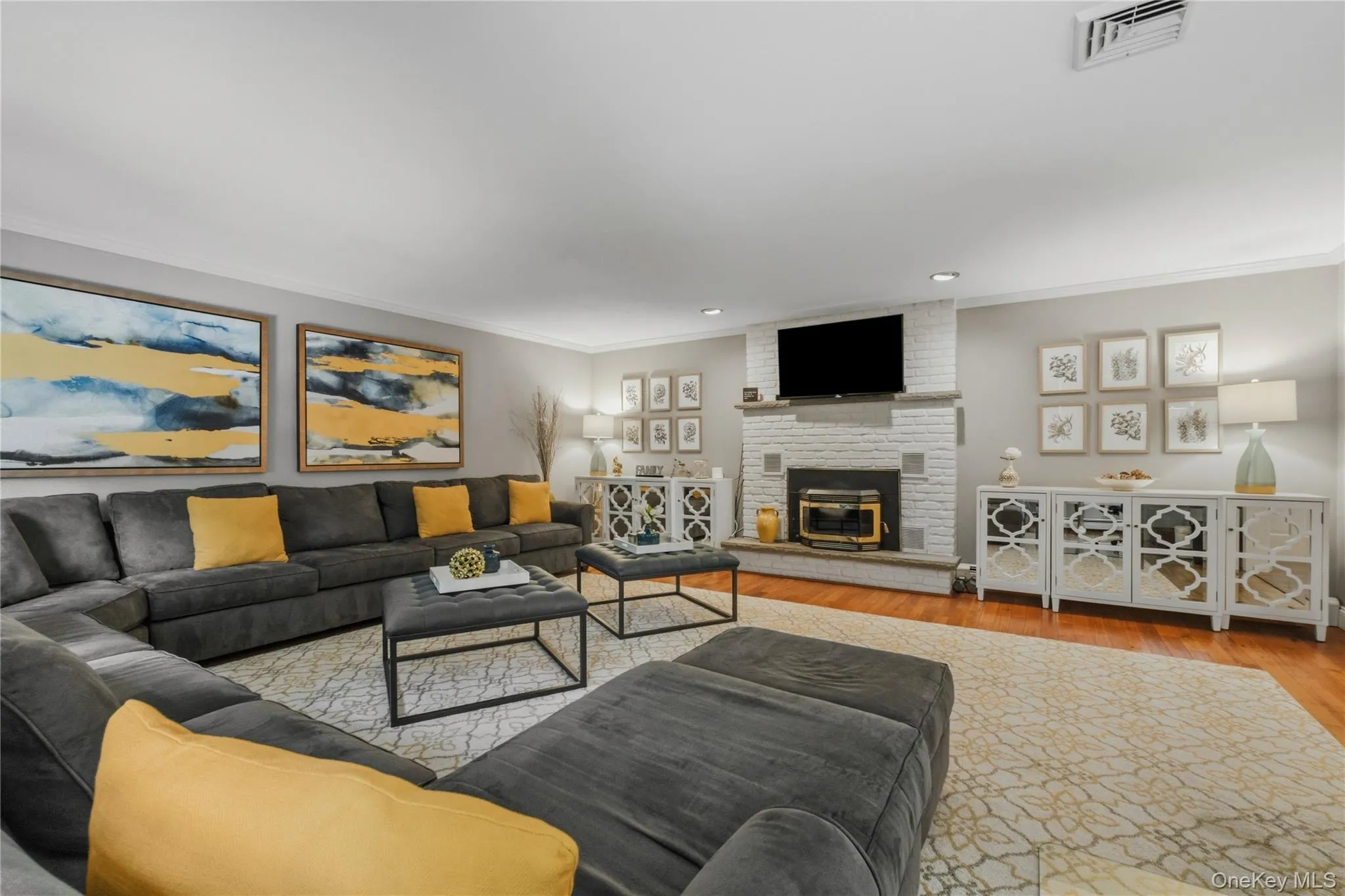 45 Christine Court, East Fishkill, NY, 5 Bedrooms Bedrooms, 10 Rooms Rooms,3 BathroomsBathrooms,Residential,For Rent,Christine,0,1022554 45 Christine Court, East Fishkill, NY, 5 Bedrooms Bedrooms, 10 Rooms Rooms,3 BathroomsBathrooms,Residential,For Rent,Christine,0,1022554