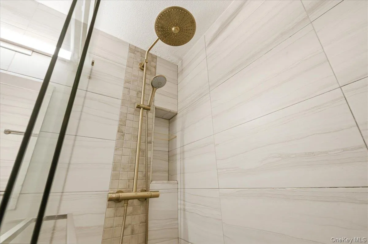 118-18 Union Turnpike, New York, NY, 1 Bedroom Bedrooms, 4 Rooms Rooms,1 BathroomBathrooms,Residential,For Rent,Union,0,1022556 118-18 Union Turnpike, New York, NY, 1 Bedroom Bedrooms, 4 Rooms Rooms,1 BathroomBathrooms,Residential,For Rent,Union,0,1022556