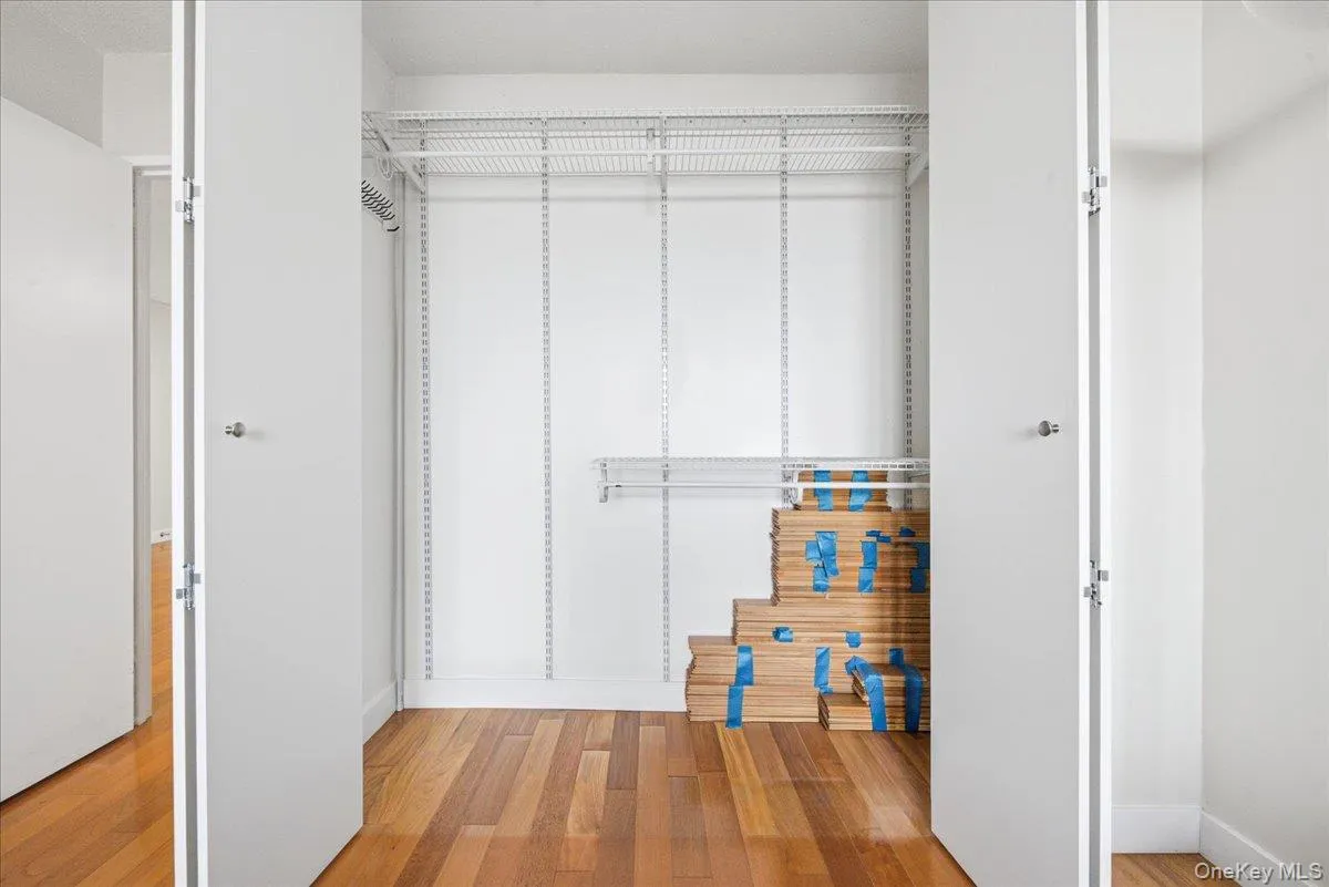 118-18 Union Turnpike, New York, NY, 1 Bedroom Bedrooms, 4 Rooms Rooms,1 BathroomBathrooms,Residential,For Rent,Union,0,1022556 118-18 Union Turnpike, New York, NY, 1 Bedroom Bedrooms, 4 Rooms Rooms,1 BathroomBathrooms,Residential,For Rent,Union,0,1022556
