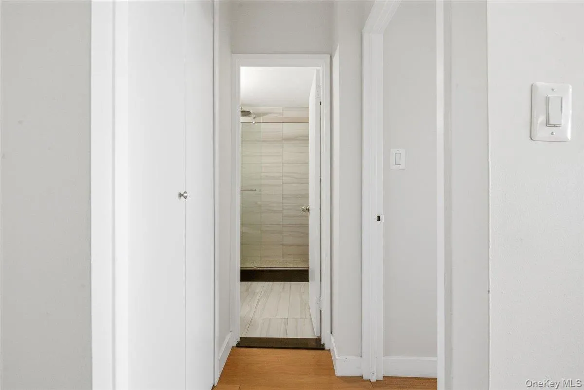 118-18 Union Turnpike, New York, NY, 1 Bedroom Bedrooms, 4 Rooms Rooms,1 BathroomBathrooms,Residential,For Rent,Union,0,1022556 118-18 Union Turnpike, New York, NY, 1 Bedroom Bedrooms, 4 Rooms Rooms,1 BathroomBathrooms,Residential,For Rent,Union,0,1022556