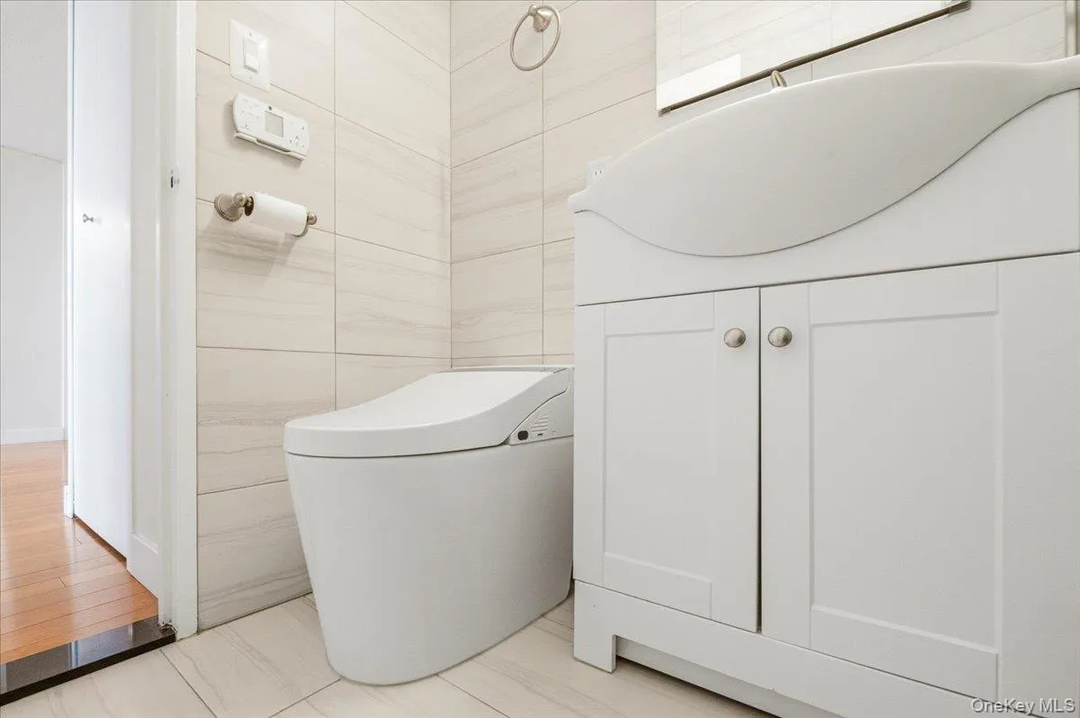 118-18 Union Turnpike, New York, NY, 1 Bedroom Bedrooms, 4 Rooms Rooms,1 BathroomBathrooms,Residential,For Rent,Union,0,1022556 118-18 Union Turnpike, New York, NY, 1 Bedroom Bedrooms, 4 Rooms Rooms,1 BathroomBathrooms,Residential,For Rent,Union,0,1022556