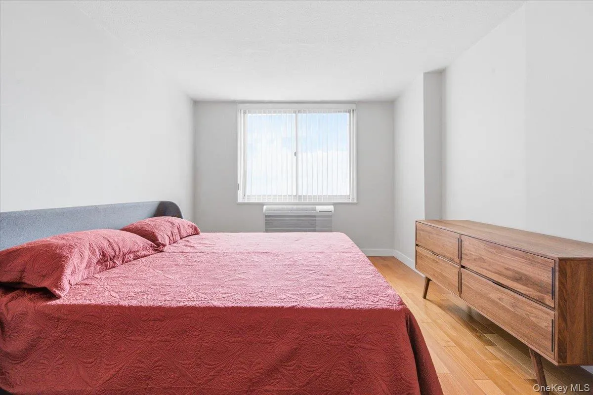 118-18 Union Turnpike, New York, NY, 1 Bedroom Bedrooms, 4 Rooms Rooms,1 BathroomBathrooms,Residential,For Rent,Union,0,1022556 118-18 Union Turnpike, New York, NY, 1 Bedroom Bedrooms, 4 Rooms Rooms,1 BathroomBathrooms,Residential,For Rent,Union,0,1022556