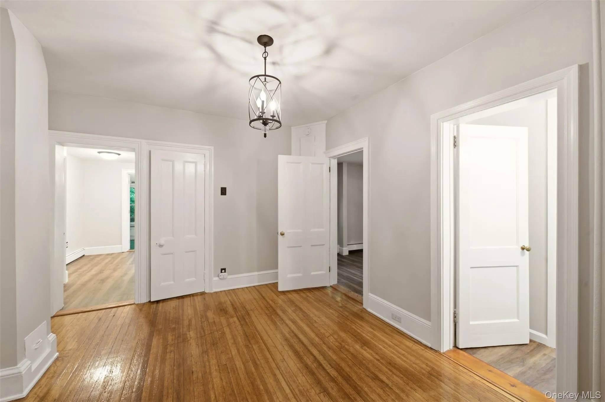 40 Scudder Avenue, Huntington, NY, 1 Bedroom Bedrooms, 4 Rooms Rooms,1 BathroomBathrooms,Residential Lease,For Rent,Scudder,0,1022560 40 Scudder Avenue, Huntington, NY, 1 Bedroom Bedrooms, 4 Rooms Rooms,1 BathroomBathrooms,Residential Lease,For Rent,Scudder,0,1022560