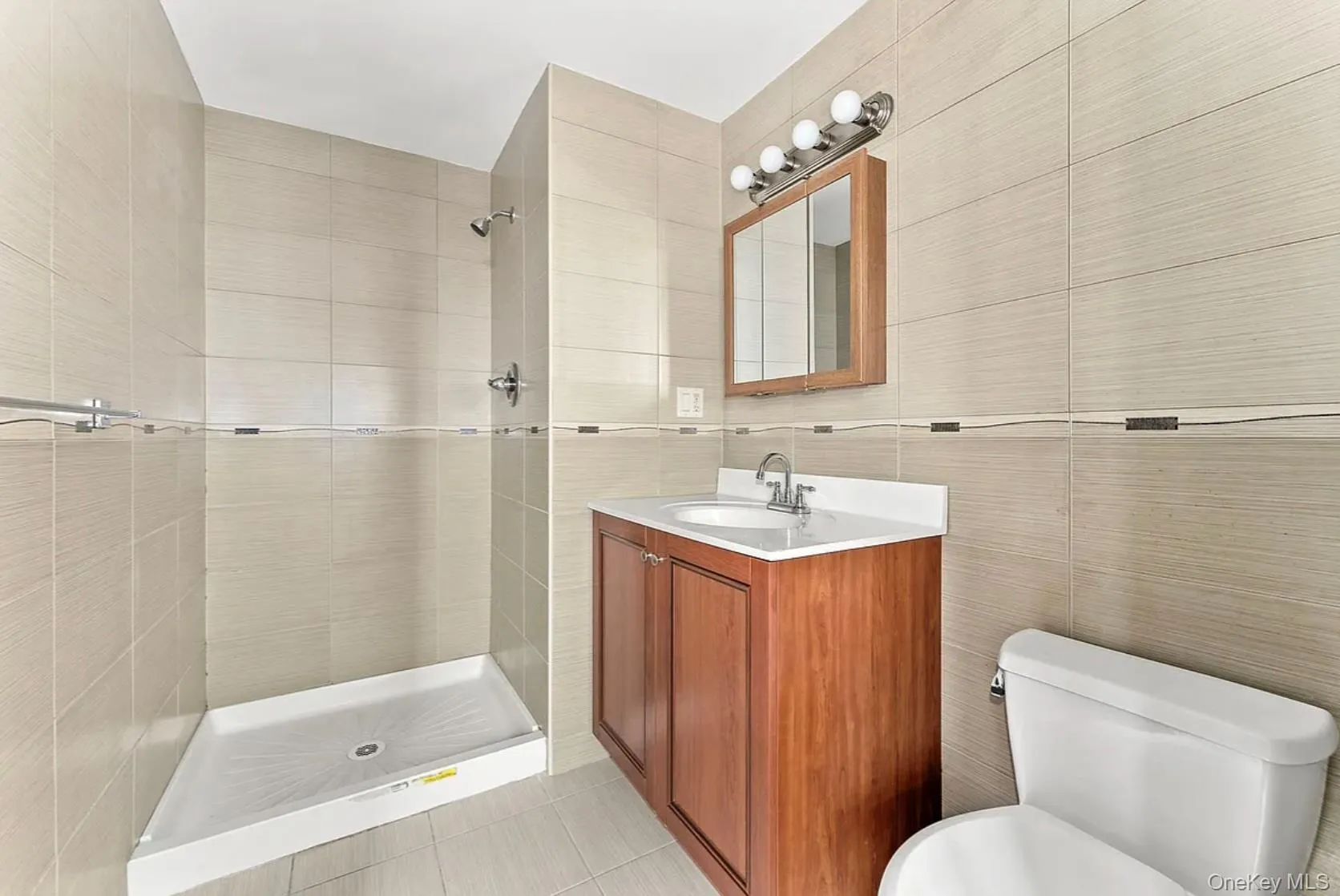 842 Ocean Parkway, New York, NY, 2 Bedrooms Bedrooms, 5 Rooms Rooms,2 BathroomsBathrooms,Residential Lease,For Rent,Ocean,0,1022562 842 Ocean Parkway, New York, NY, 2 Bedrooms Bedrooms, 5 Rooms Rooms,2 BathroomsBathrooms,Residential Lease,For Rent,Ocean,0,1022562