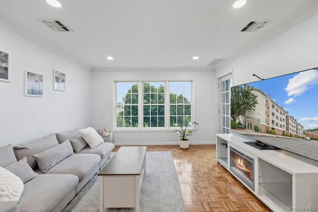 3 Cross Street, Ramapo, NY, 2 Bedrooms Bedrooms, 6 Rooms Rooms,2 BathroomsBathrooms,Residential,For Rent,Cross,0,1022567 3 Cross Street, Ramapo, NY, 2 Bedrooms Bedrooms, 6 Rooms Rooms,2 BathroomsBathrooms,Residential,For Rent,Cross,0,1022567