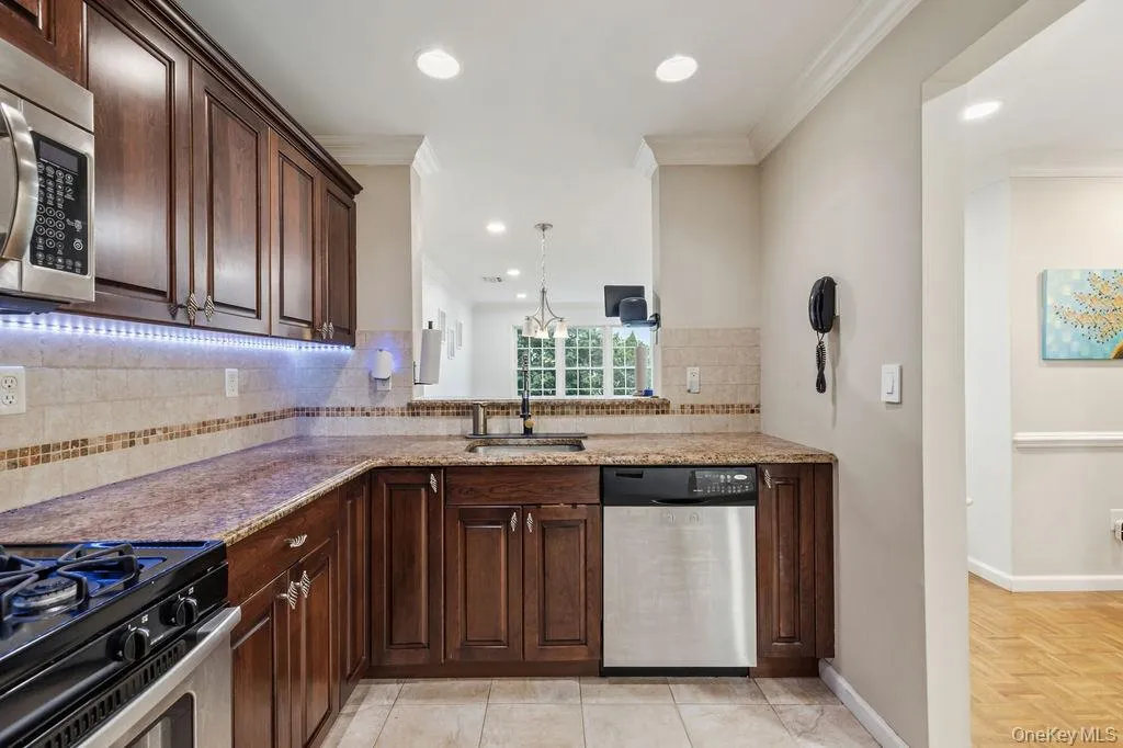 3 Cross Street, Ramapo, NY, 2 Bedrooms Bedrooms, 6 Rooms Rooms,2 BathroomsBathrooms,Residential,For Rent,Cross,0,1022567 3 Cross Street, Ramapo, NY, 2 Bedrooms Bedrooms, 6 Rooms Rooms,2 BathroomsBathrooms,Residential,For Rent,Cross,0,1022567