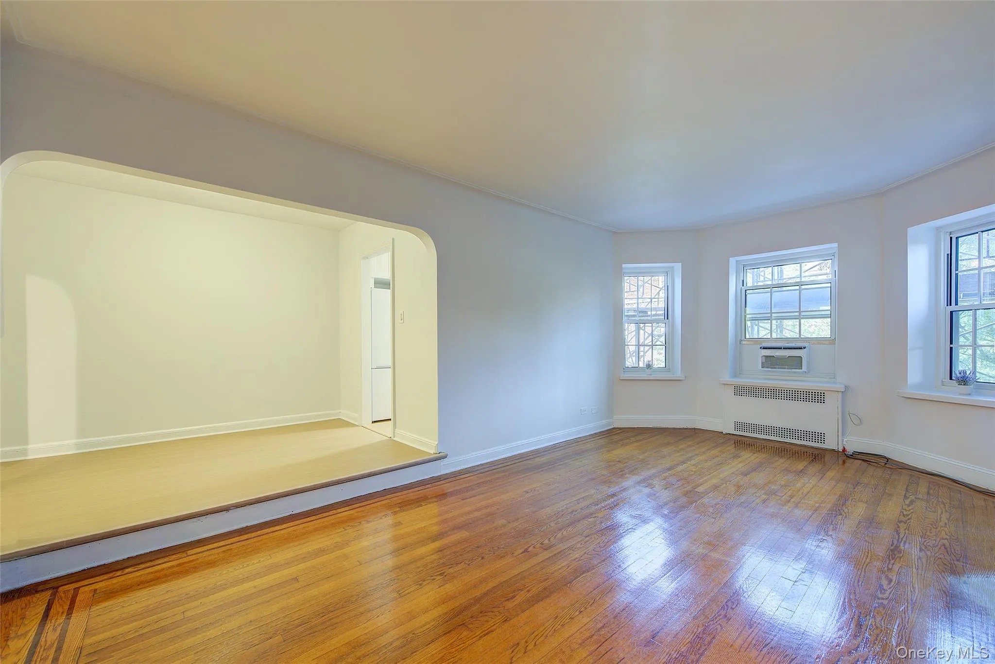 35-24 78th Street, New York, NY, 1 Bedroom Bedrooms, 3 Rooms Rooms,1 BathroomBathrooms,Residential,For Rent,78th,0,1022572 35-24 78th Street, New York, NY, 1 Bedroom Bedrooms, 3 Rooms Rooms,1 BathroomBathrooms,Residential,For Rent,78th,0,1022572