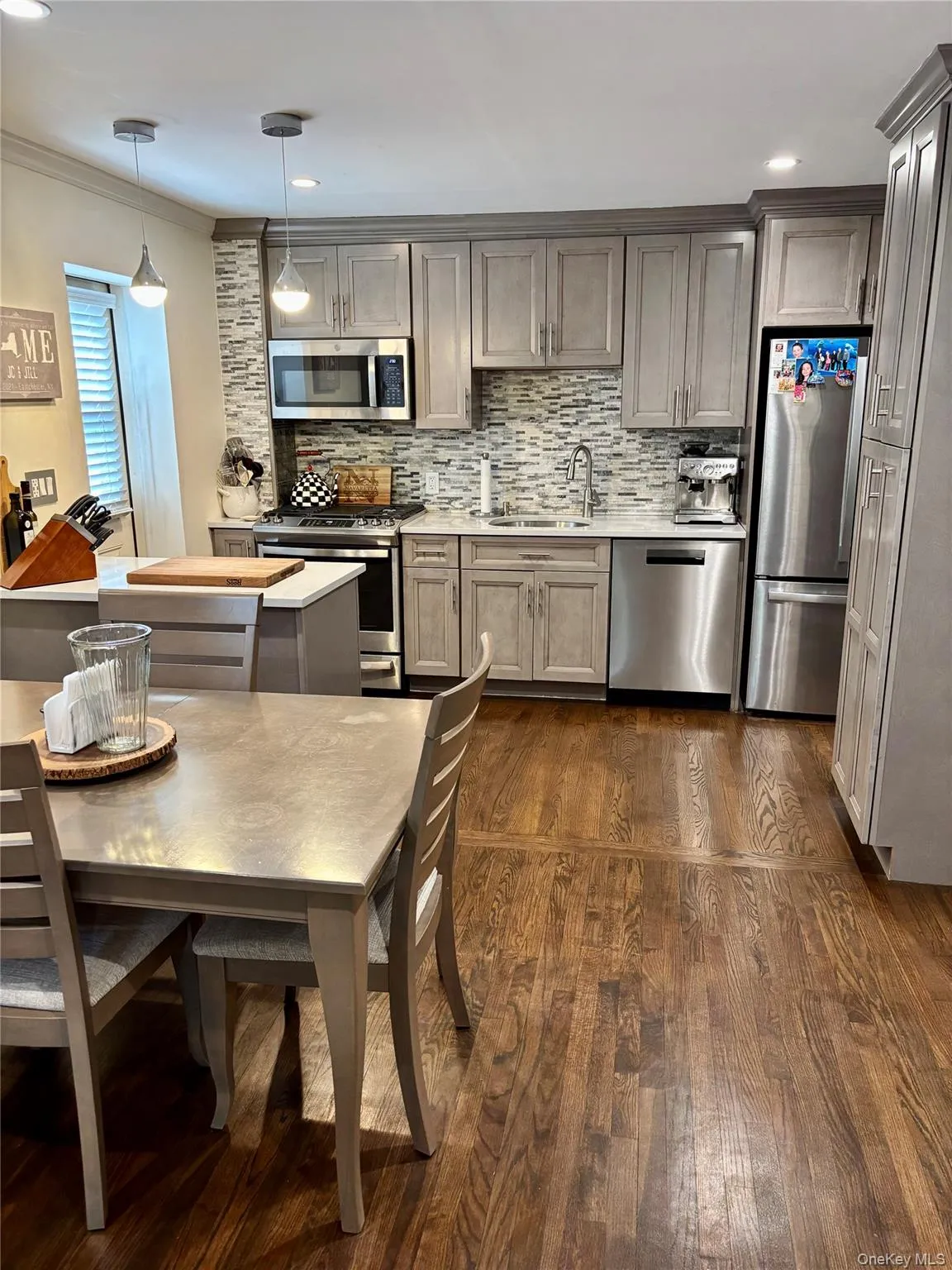 1183 California Road, Eastchester, NY, 2 Bedrooms Bedrooms, 4 Rooms Rooms,1 BathroomBathrooms,Residential,For Rent,California,0,1022575 1183 California Road, Eastchester, NY, 2 Bedrooms Bedrooms, 4 Rooms Rooms,1 BathroomBathrooms,Residential,For Rent,California,0,1022575