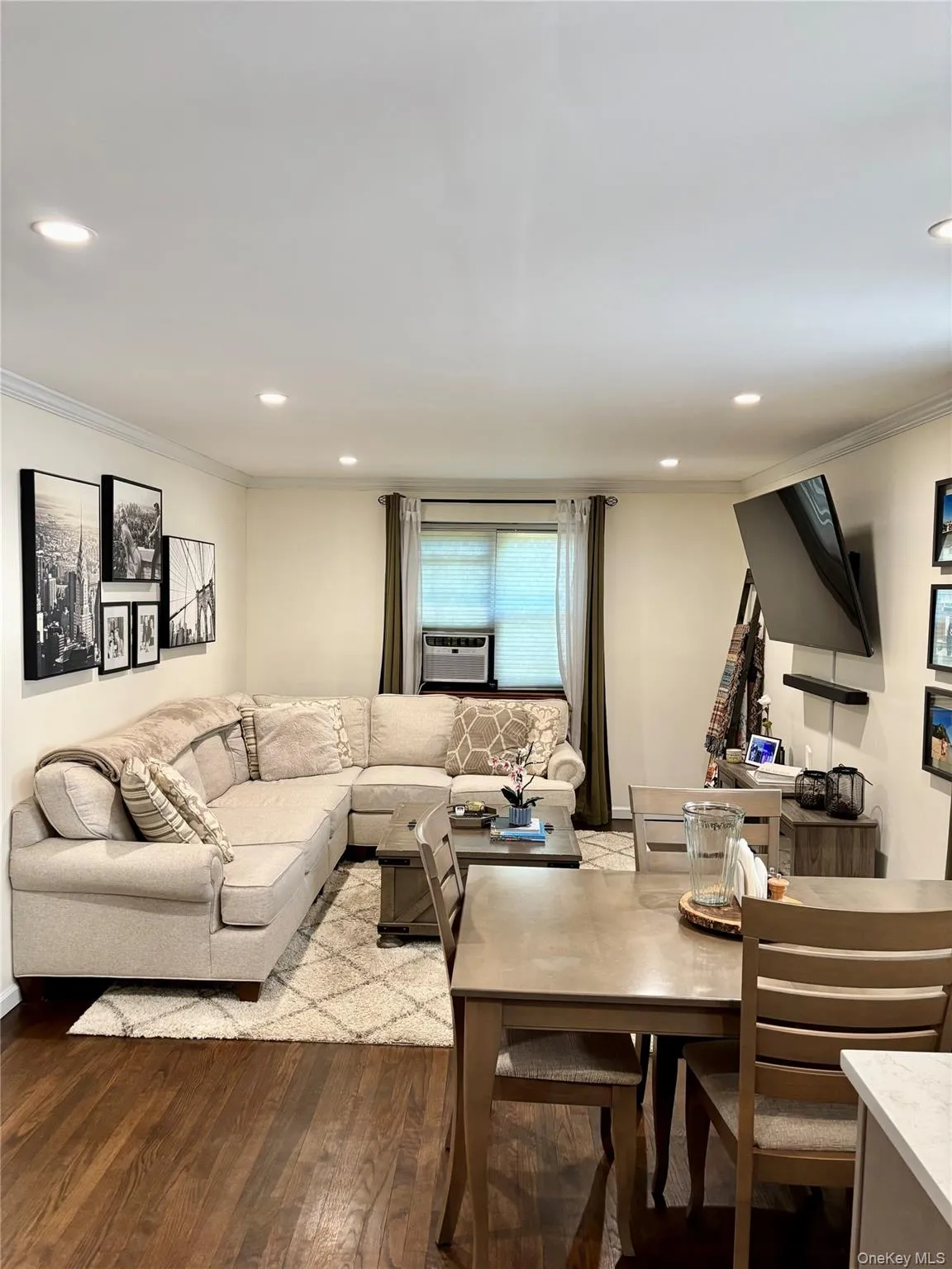 1183 California Road, Eastchester, NY, 2 Bedrooms Bedrooms, 4 Rooms Rooms,1 BathroomBathrooms,Residential,For Rent,California,0,1022575 1183 California Road, Eastchester, NY, 2 Bedrooms Bedrooms, 4 Rooms Rooms,1 BathroomBathrooms,Residential,For Rent,California,0,1022575