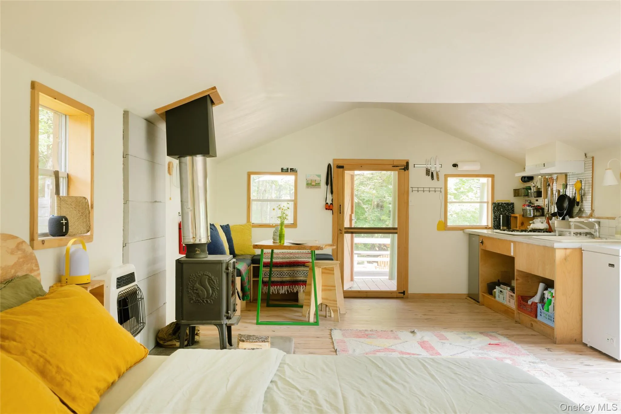 689 Church Road, Fallsburg, NY, 1 Bedroom Bedrooms, 2 Rooms Rooms,1 BathroomBathrooms,Residential,For Rent,Church,0,1022581 689 Church Road, Fallsburg, NY, 1 Bedroom Bedrooms, 2 Rooms Rooms,1 BathroomBathrooms,Residential,For Rent,Church,0,1022581