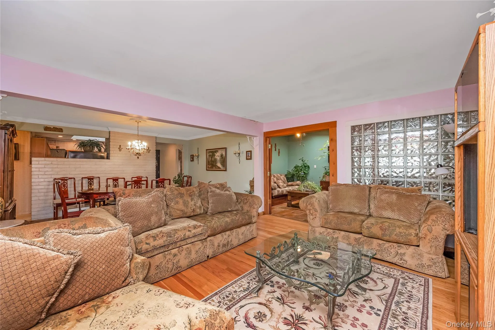 2 Glow Lane, Oyster Bay, NY, 5 Bedrooms Bedrooms, 10 Rooms Rooms,2 BathroomsBathrooms,Residential,For Rent,Glow,0,1022584 2 Glow Lane, Oyster Bay, NY, 5 Bedrooms Bedrooms, 10 Rooms Rooms,2 BathroomsBathrooms,Residential,For Rent,Glow,0,1022584