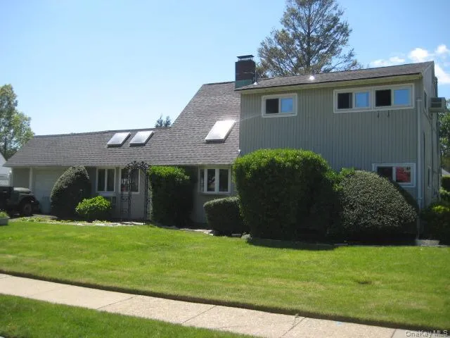 2 Glow Lane, Oyster Bay, NY, 5 Bedrooms Bedrooms, 10 Rooms Rooms,2 BathroomsBathrooms,Residential,For Rent,Glow,0,1022584 2 Glow Lane, Oyster Bay, NY, 5 Bedrooms Bedrooms, 10 Rooms Rooms,2 BathroomsBathrooms,Residential,For Rent,Glow,0,1022584