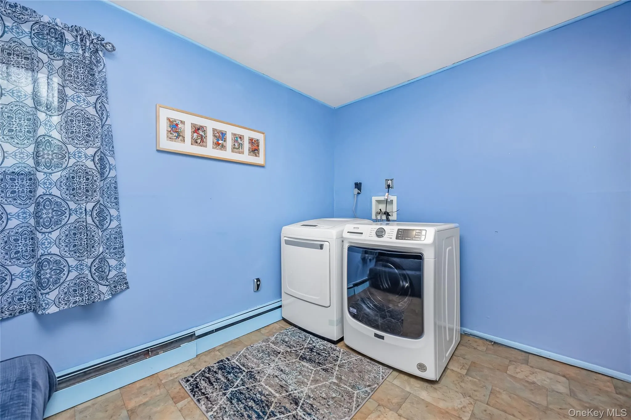 2 Glow Lane, Oyster Bay, NY, 5 Bedrooms Bedrooms, 10 Rooms Rooms,2 BathroomsBathrooms,Residential,For Rent,Glow,0,1022584 2 Glow Lane, Oyster Bay, NY, 5 Bedrooms Bedrooms, 10 Rooms Rooms,2 BathroomsBathrooms,Residential,For Rent,Glow,0,1022584