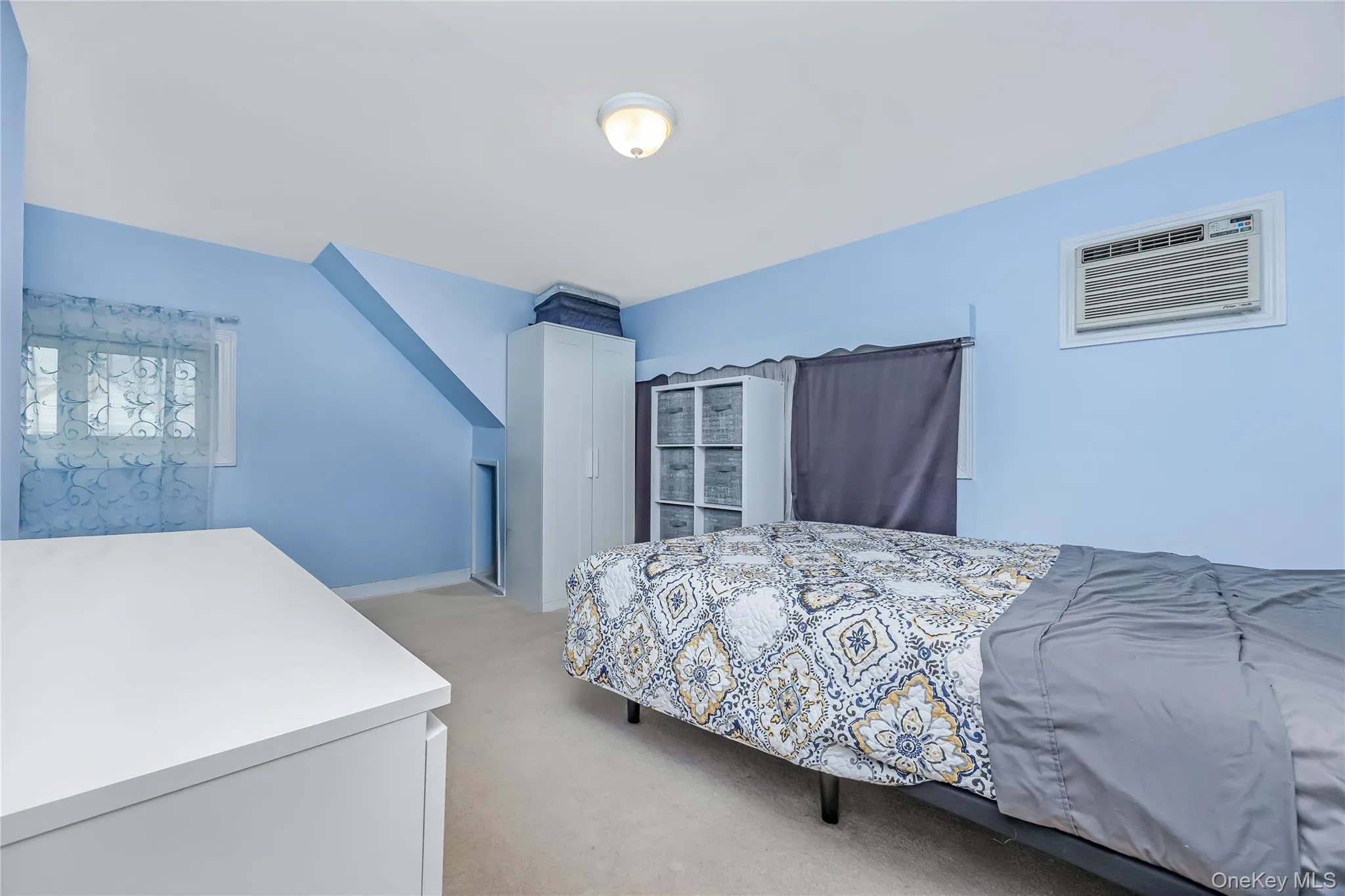 2 Glow Lane, Oyster Bay, NY, 5 Bedrooms Bedrooms, 10 Rooms Rooms,2 BathroomsBathrooms,Residential,For Rent,Glow,0,1022584 2 Glow Lane, Oyster Bay, NY, 5 Bedrooms Bedrooms, 10 Rooms Rooms,2 BathroomsBathrooms,Residential,For Rent,Glow,0,1022584