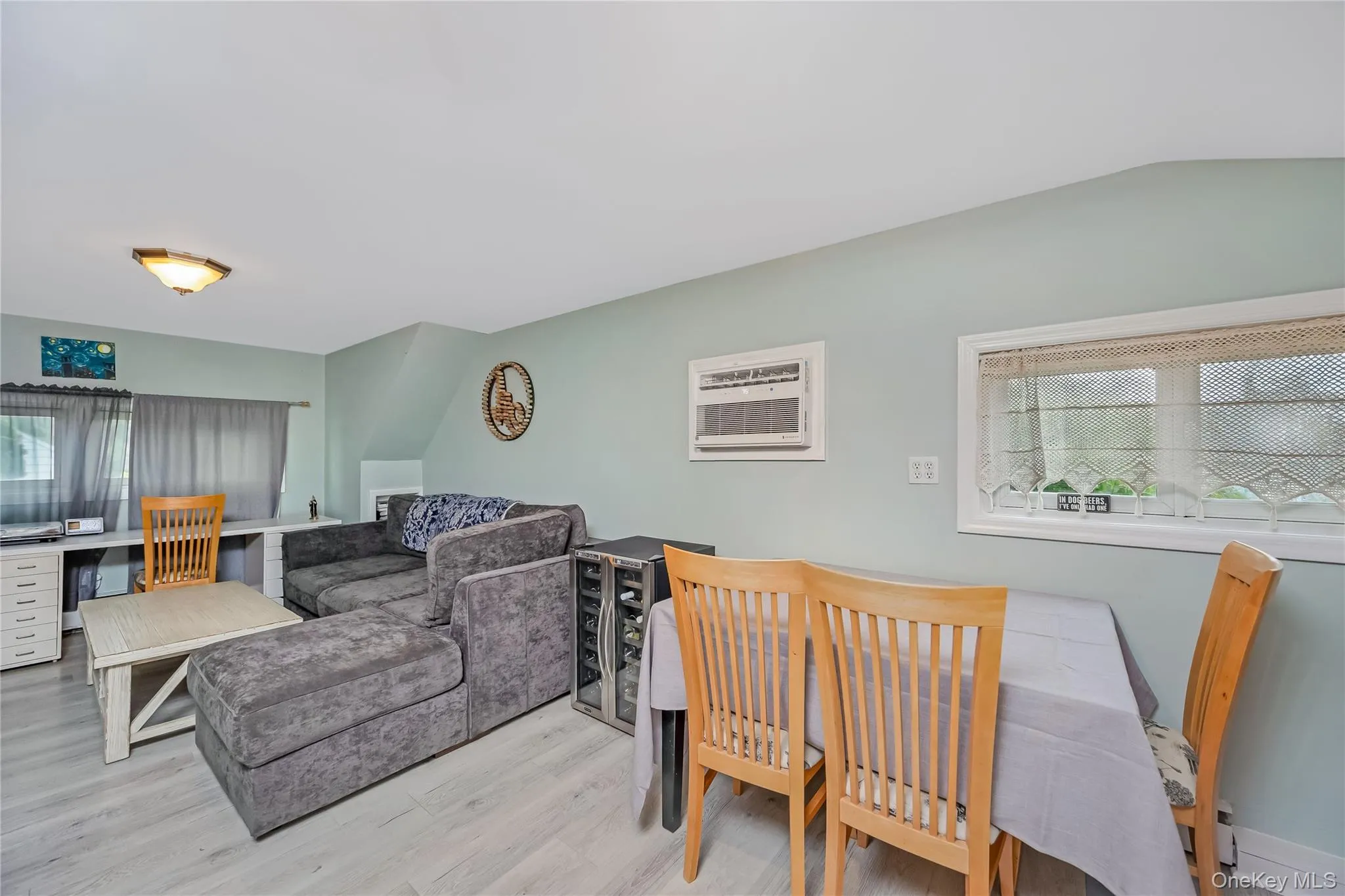 2 Glow Lane, Oyster Bay, NY, 5 Bedrooms Bedrooms, 10 Rooms Rooms,2 BathroomsBathrooms,Residential,For Rent,Glow,0,1022584 2 Glow Lane, Oyster Bay, NY, 5 Bedrooms Bedrooms, 10 Rooms Rooms,2 BathroomsBathrooms,Residential,For Rent,Glow,0,1022584