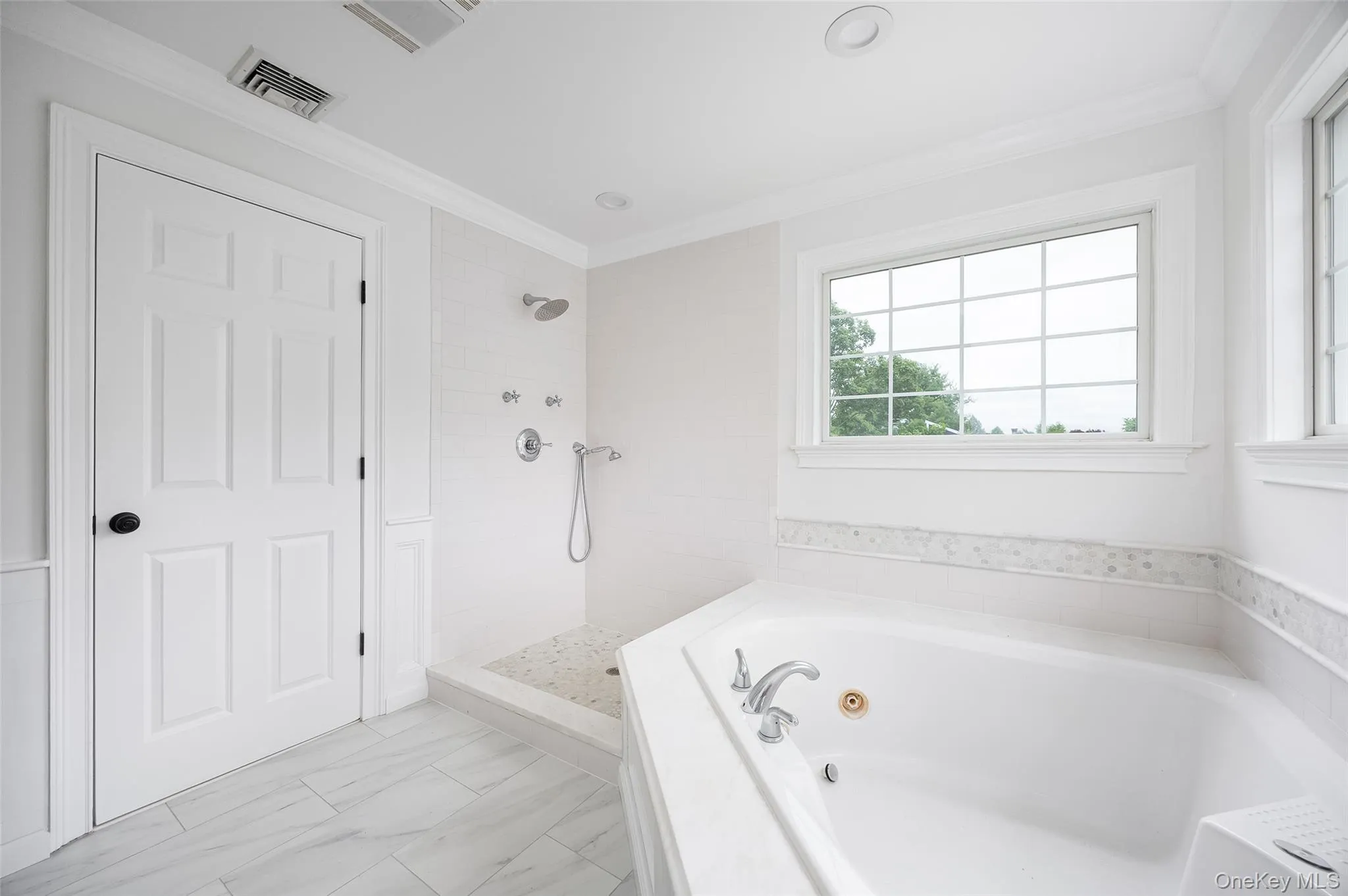 7 Fox Run, La Grange, NY, 3 Bedrooms Bedrooms, 9 Rooms Rooms,3 BathroomsBathrooms,Residential,For Rent,Fox Run,0,1022587 7 Fox Run, La Grange, NY, 3 Bedrooms Bedrooms, 9 Rooms Rooms,3 BathroomsBathrooms,Residential,For Rent,Fox Run,0,1022587