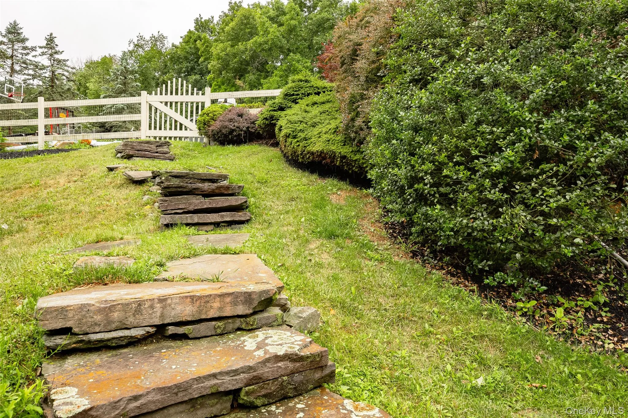 7 Fox Run, La Grange, NY, 3 Bedrooms Bedrooms, 9 Rooms Rooms,3 BathroomsBathrooms,Residential,For Rent,Fox Run,0,1022587 7 Fox Run, La Grange, NY, 3 Bedrooms Bedrooms, 9 Rooms Rooms,3 BathroomsBathrooms,Residential,For Rent,Fox Run,0,1022587