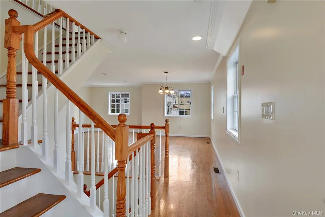 5 Crosby Place, New Rochelle, NY, 3 Bedrooms Bedrooms, 6 Rooms Rooms,2 BathroomsBathrooms,Residential Lease,For Rent,Crosby,0,1022591 5 Crosby Place, New Rochelle, NY, 3 Bedrooms Bedrooms, 6 Rooms Rooms,2 BathroomsBathrooms,Residential Lease,For Rent,Crosby,0,1022591