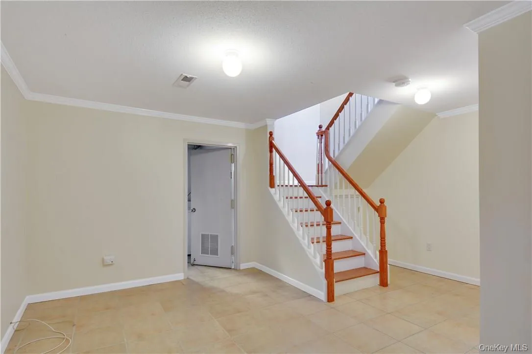 5 Crosby Place, New Rochelle, NY, 3 Bedrooms Bedrooms, 6 Rooms Rooms,2 BathroomsBathrooms,Residential Lease,For Rent,Crosby,0,1022591 5 Crosby Place, New Rochelle, NY, 3 Bedrooms Bedrooms, 6 Rooms Rooms,2 BathroomsBathrooms,Residential Lease,For Rent,Crosby,0,1022591